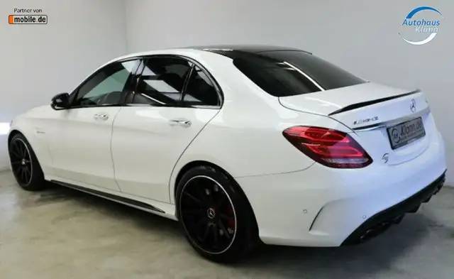 Mercedes-Benz C-Class view 4