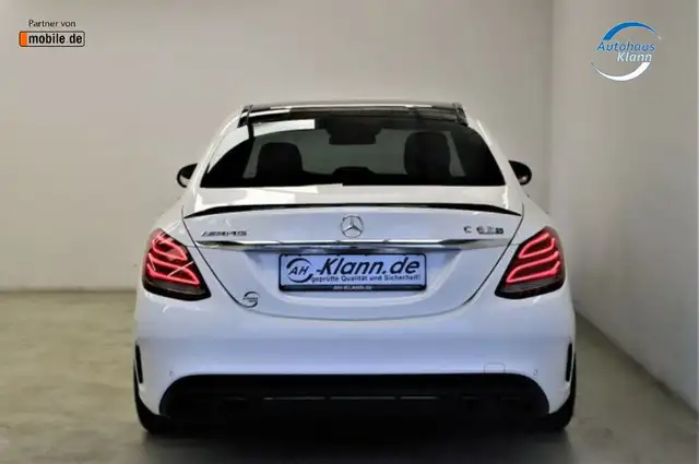 Mercedes-Benz C-Class view 5