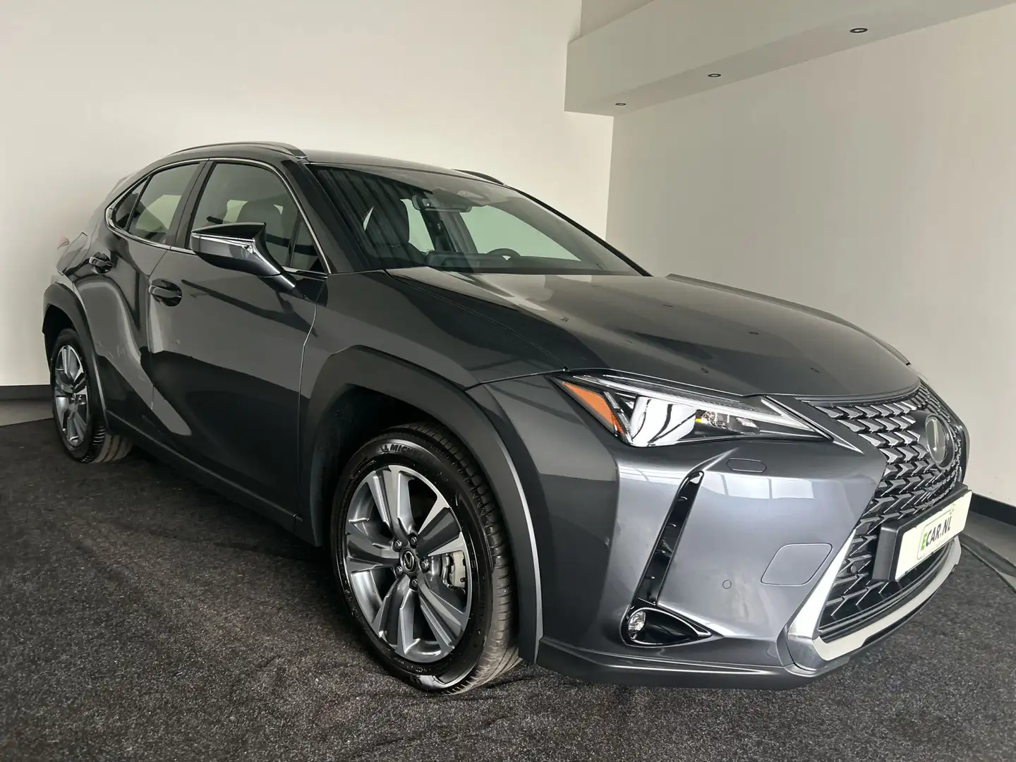 Lexus UX 300e Luxury Line 73 kWh | 45% korting | Winter-pakket | Grijs - 1