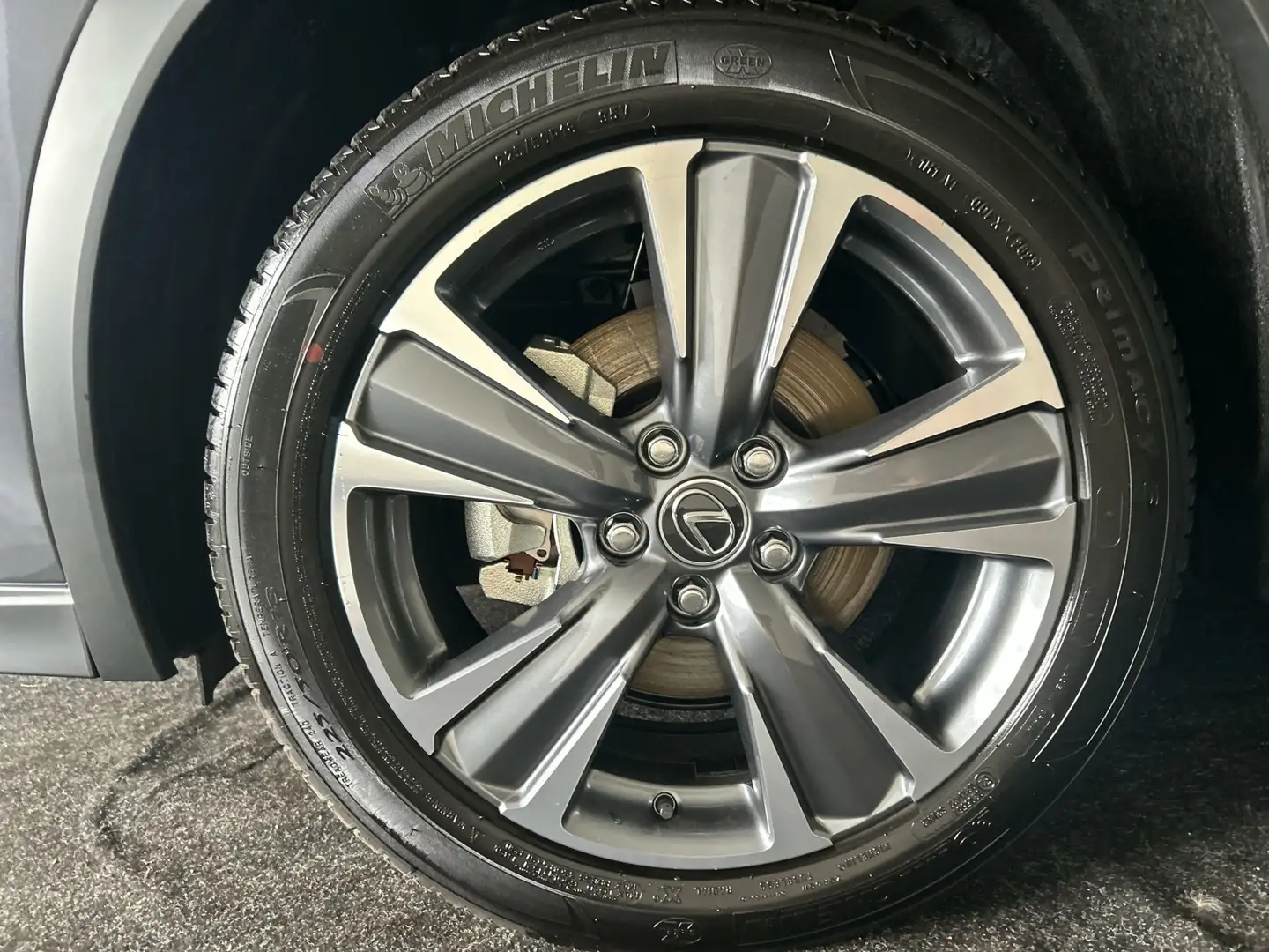 Lexus UX 300e Luxury Line 73 kWh | 45% korting | Winter-pakket | Grijs - 2