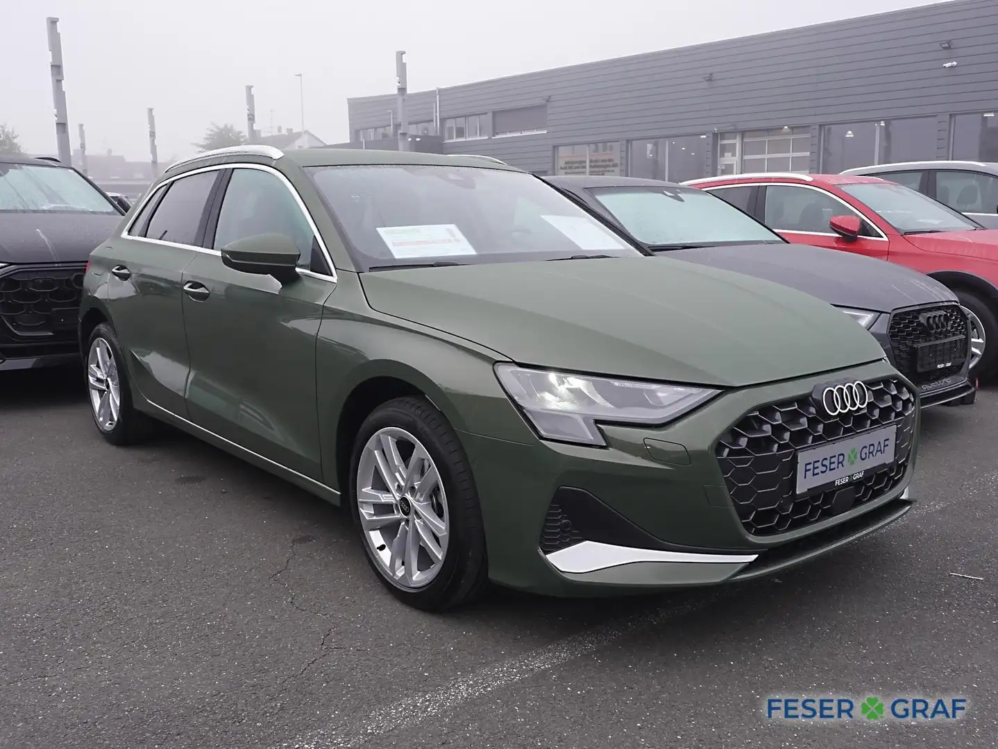 Audi A3 30 TFSI advanced AHK Navi Standh. Grün - 2