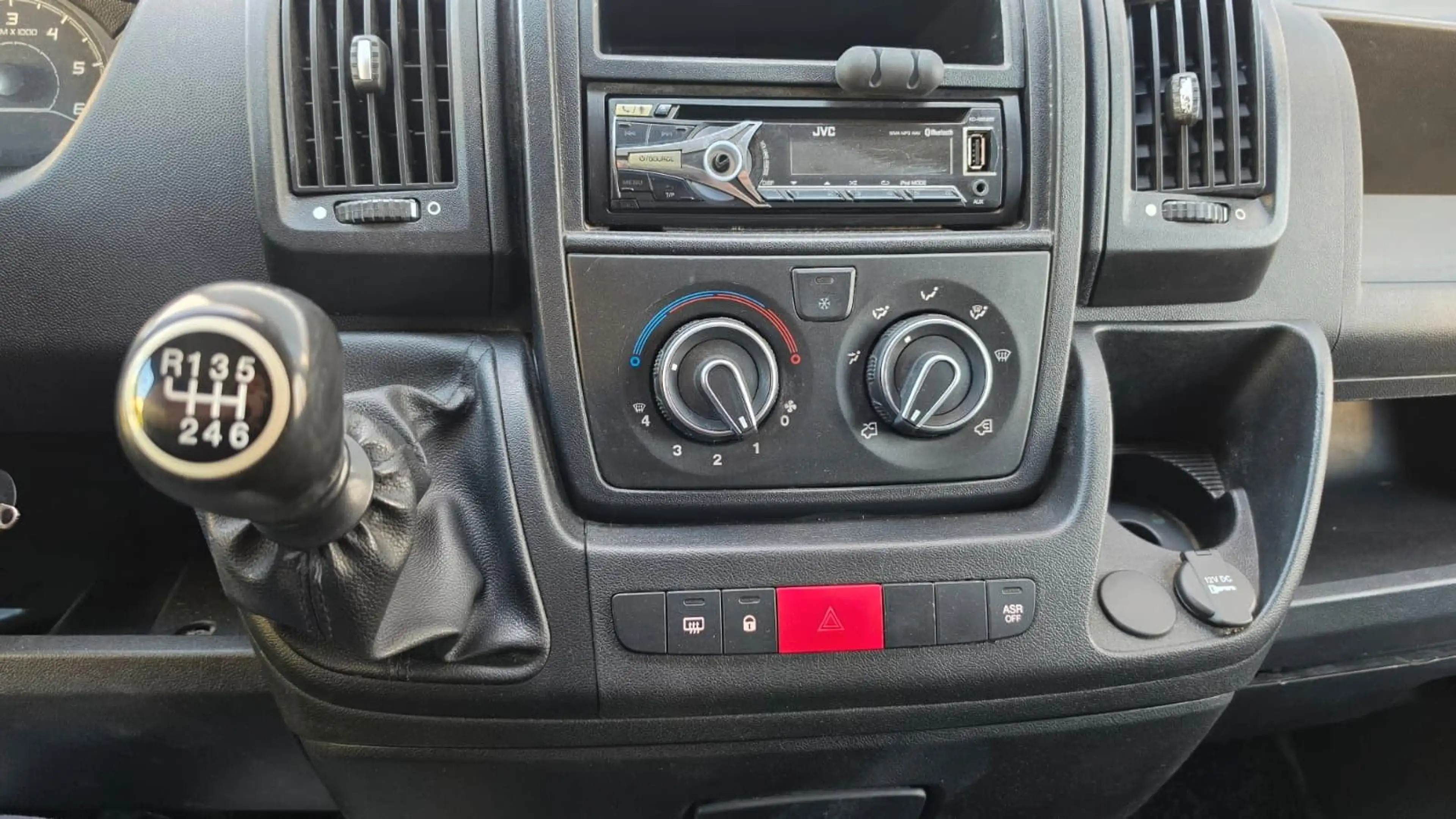 Peugeot Boxer 1. HAND Klima Lang Kasten Avantage+ L3/H2 — photo 9
