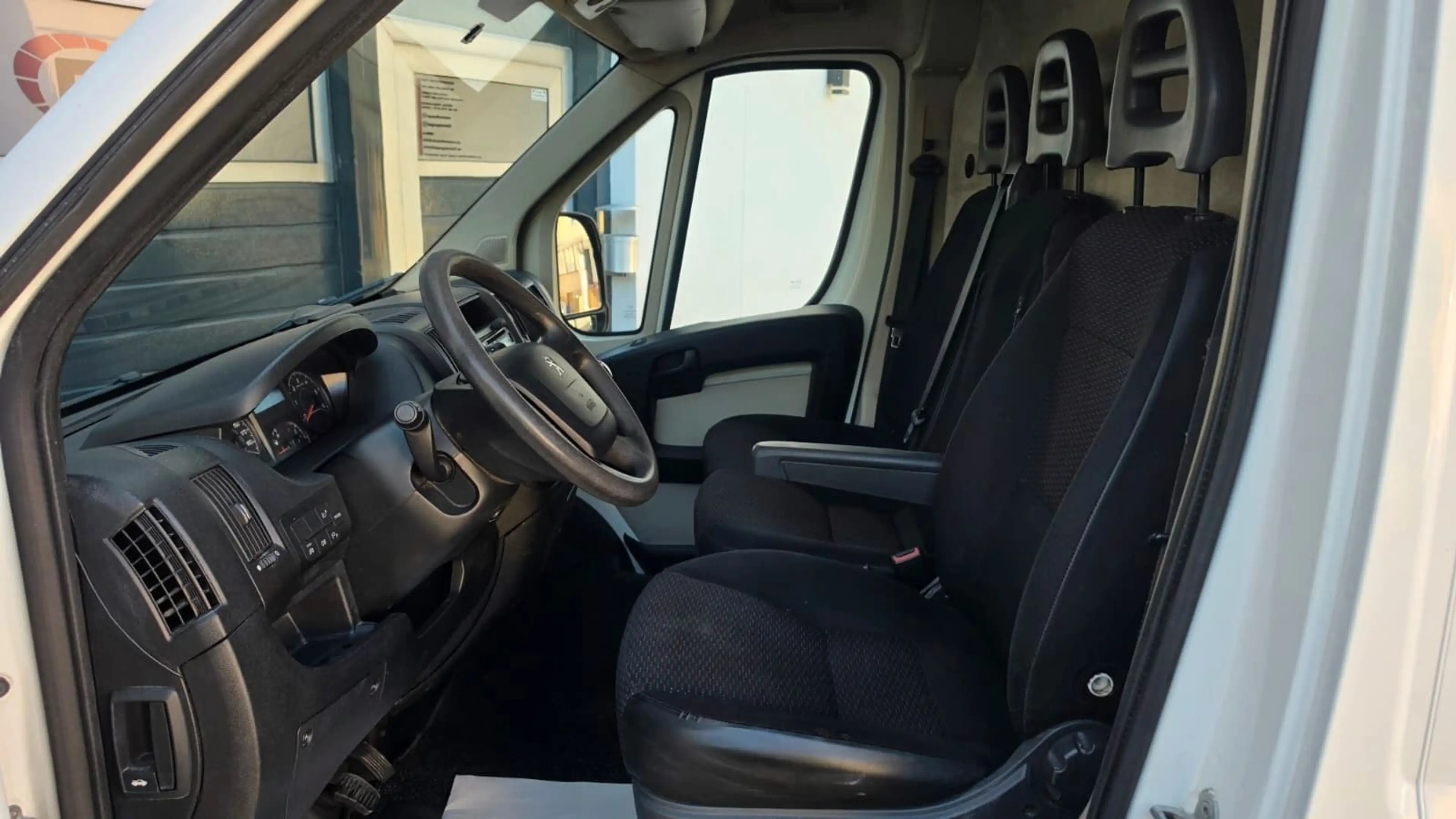 Peugeot Boxer 1. HAND Klima Lang Kasten Avantage+ L3/H2 — photo 14