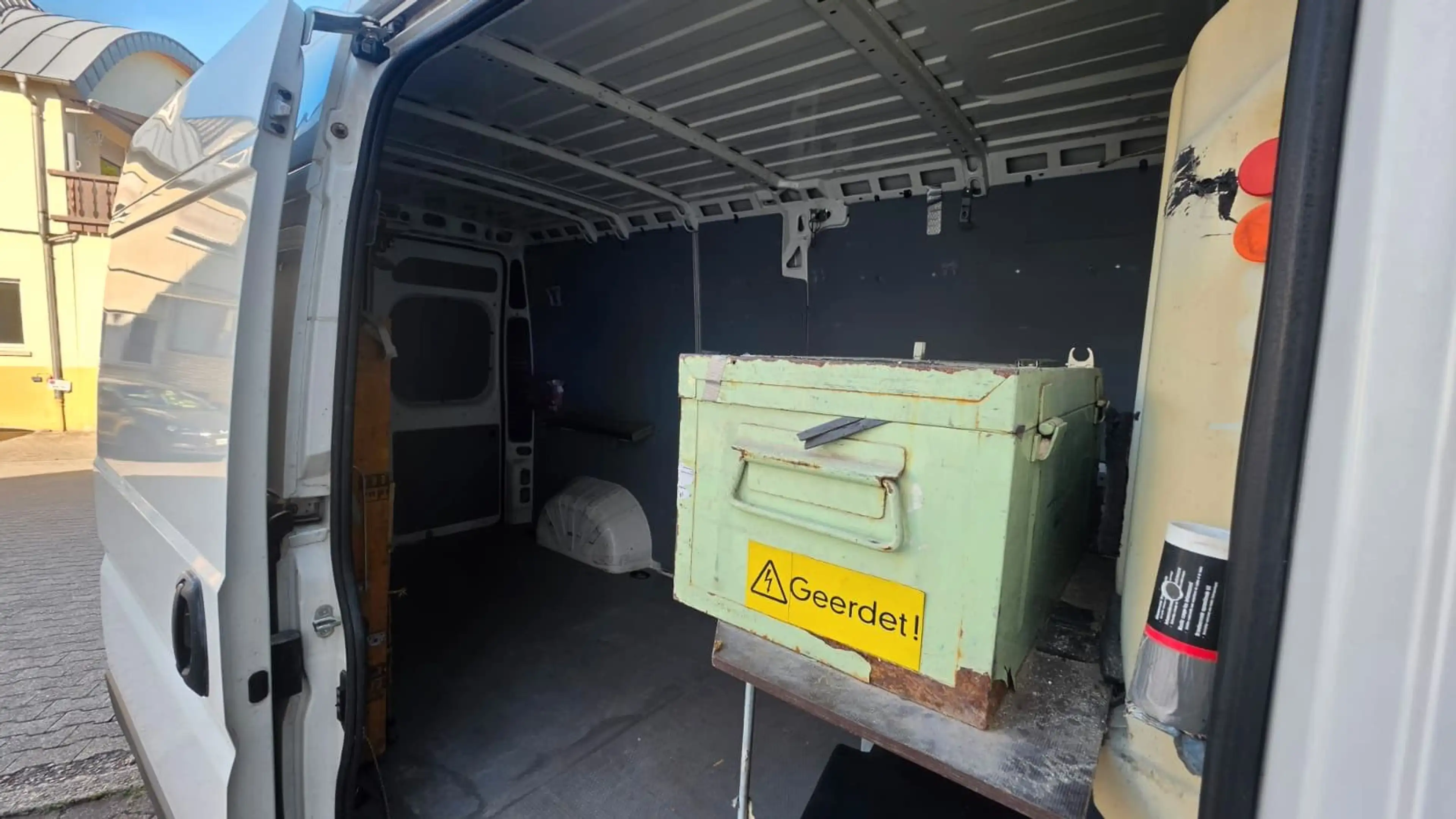 Peugeot Boxer 1. HAND Klima Lang Kasten Avantage+ L3/H2 — photo 10