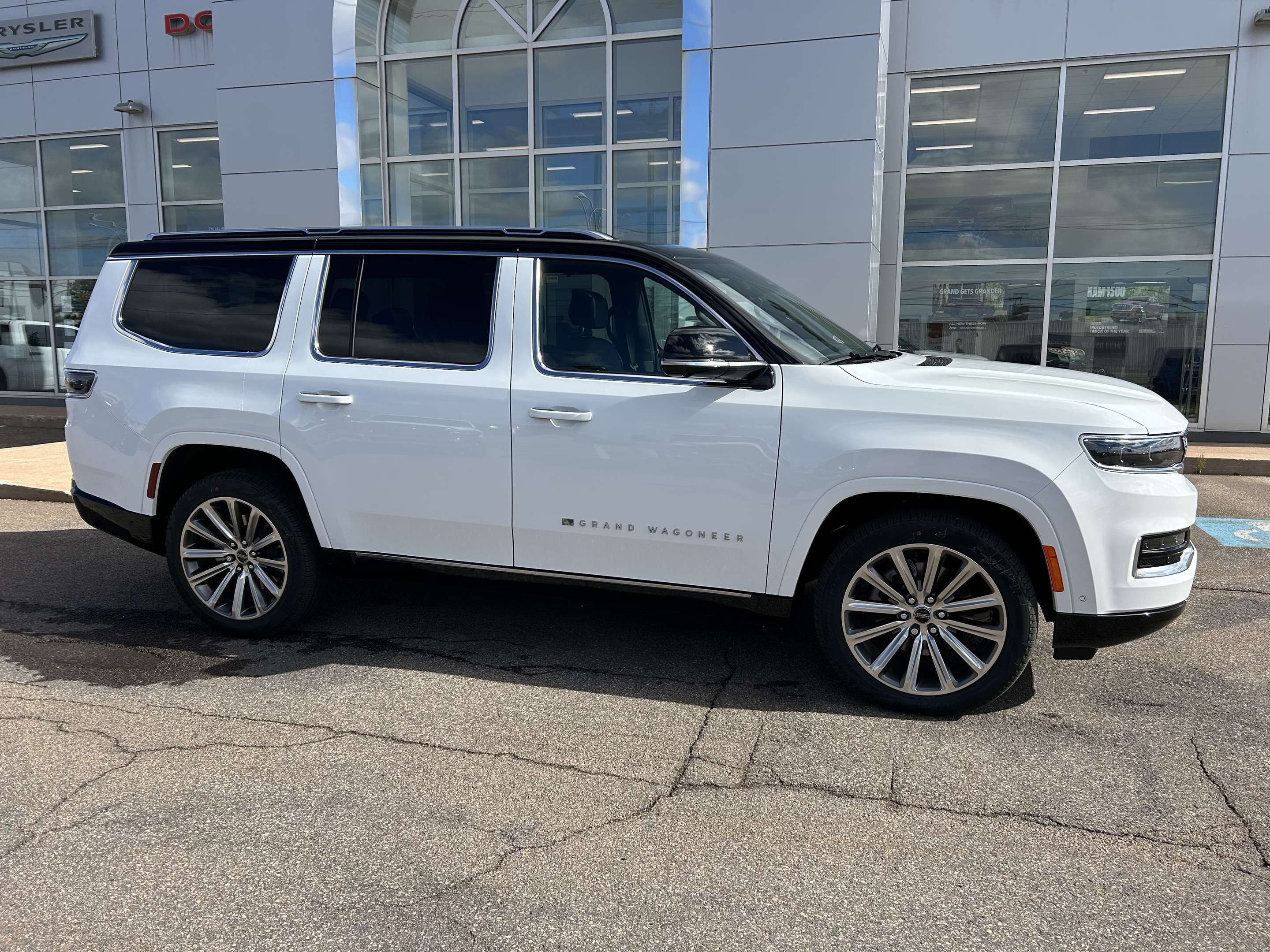 2025 Jeep Grand Wagoneer