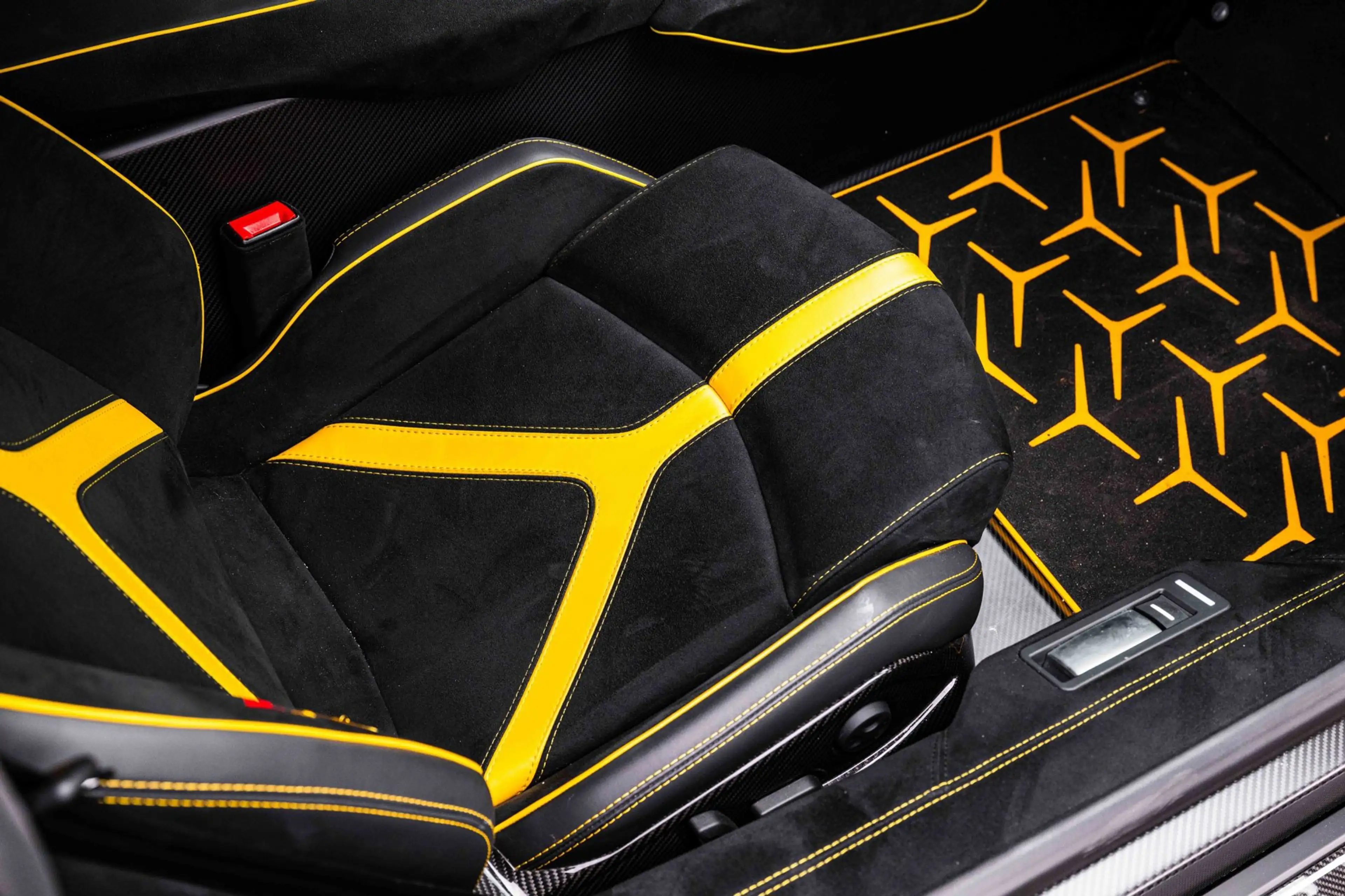Lamborghini Aventador SVJ V12 1 DI 900 Full PPF — photo 9