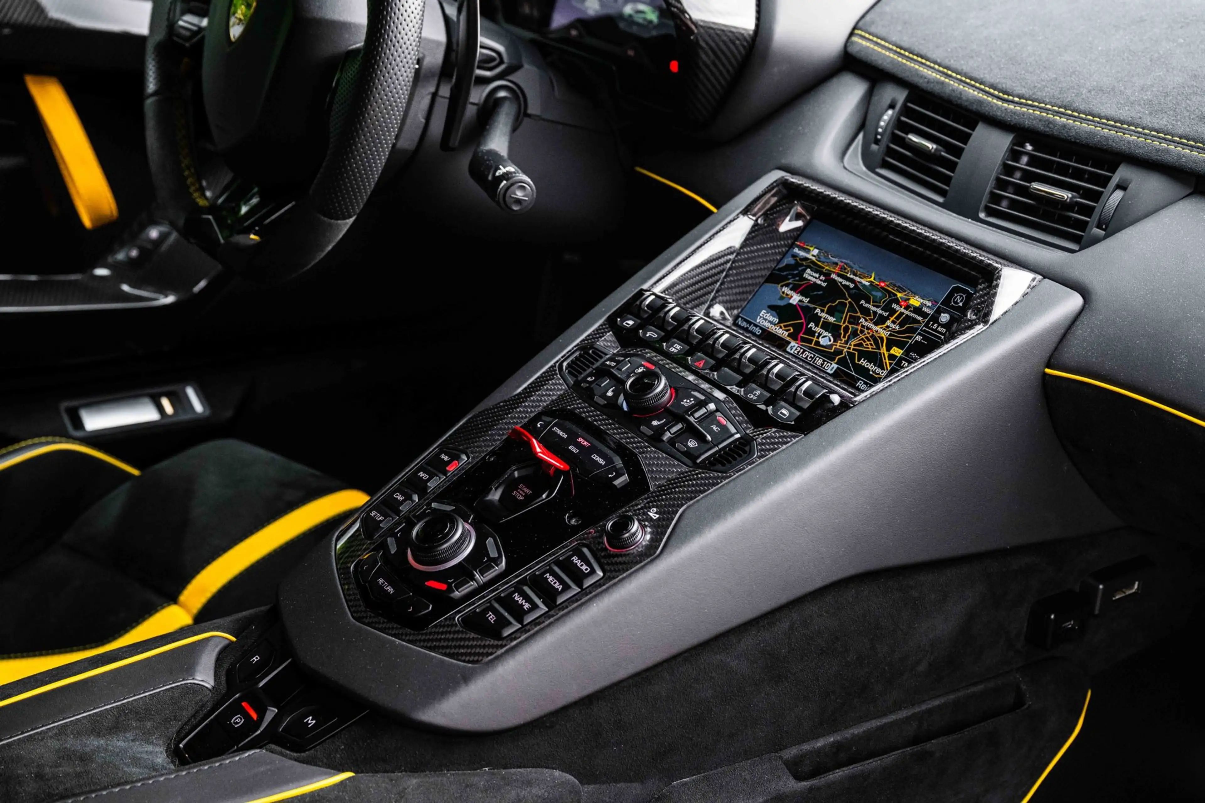 Lamborghini Aventador SVJ V12 1 DI 900 Full PPF — photo 10