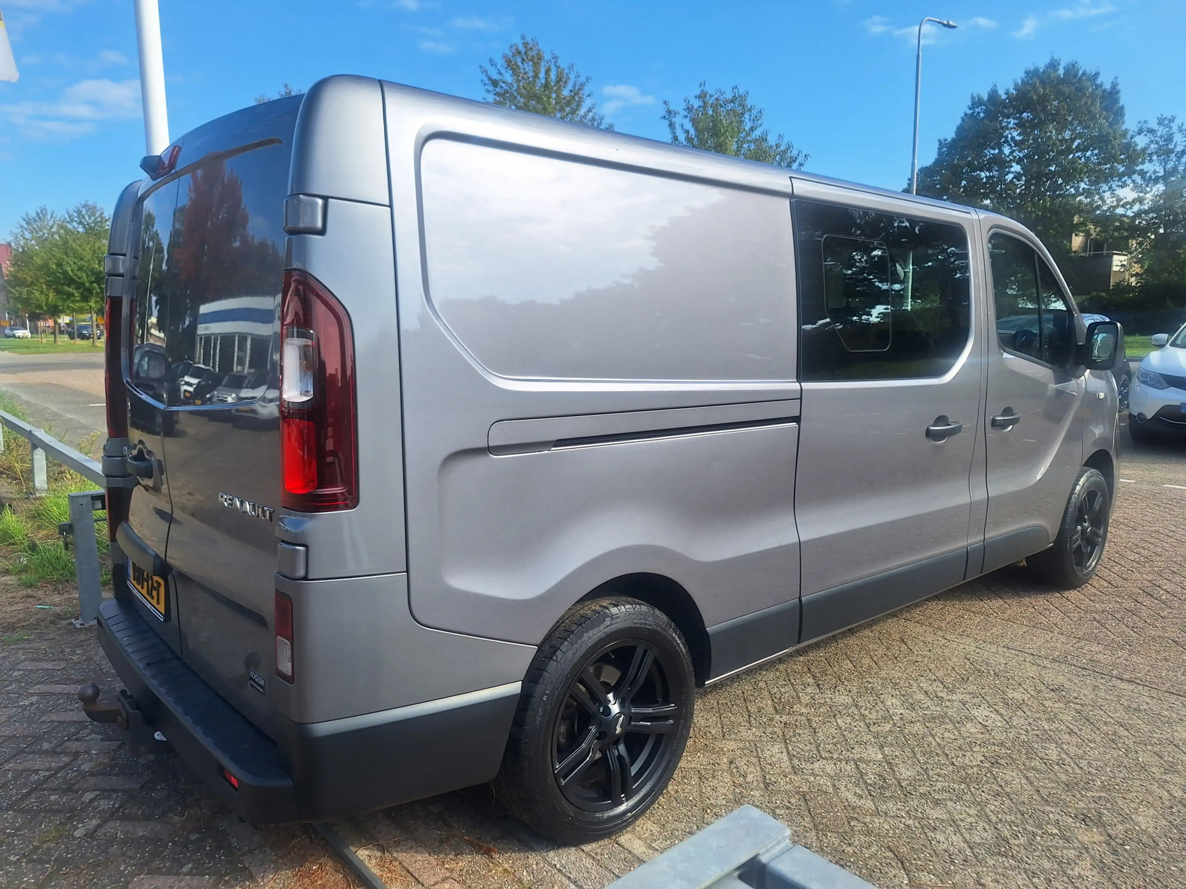 Renault Trafic 1.6 dCi T29 L2H1 DC Luxe — photo 5