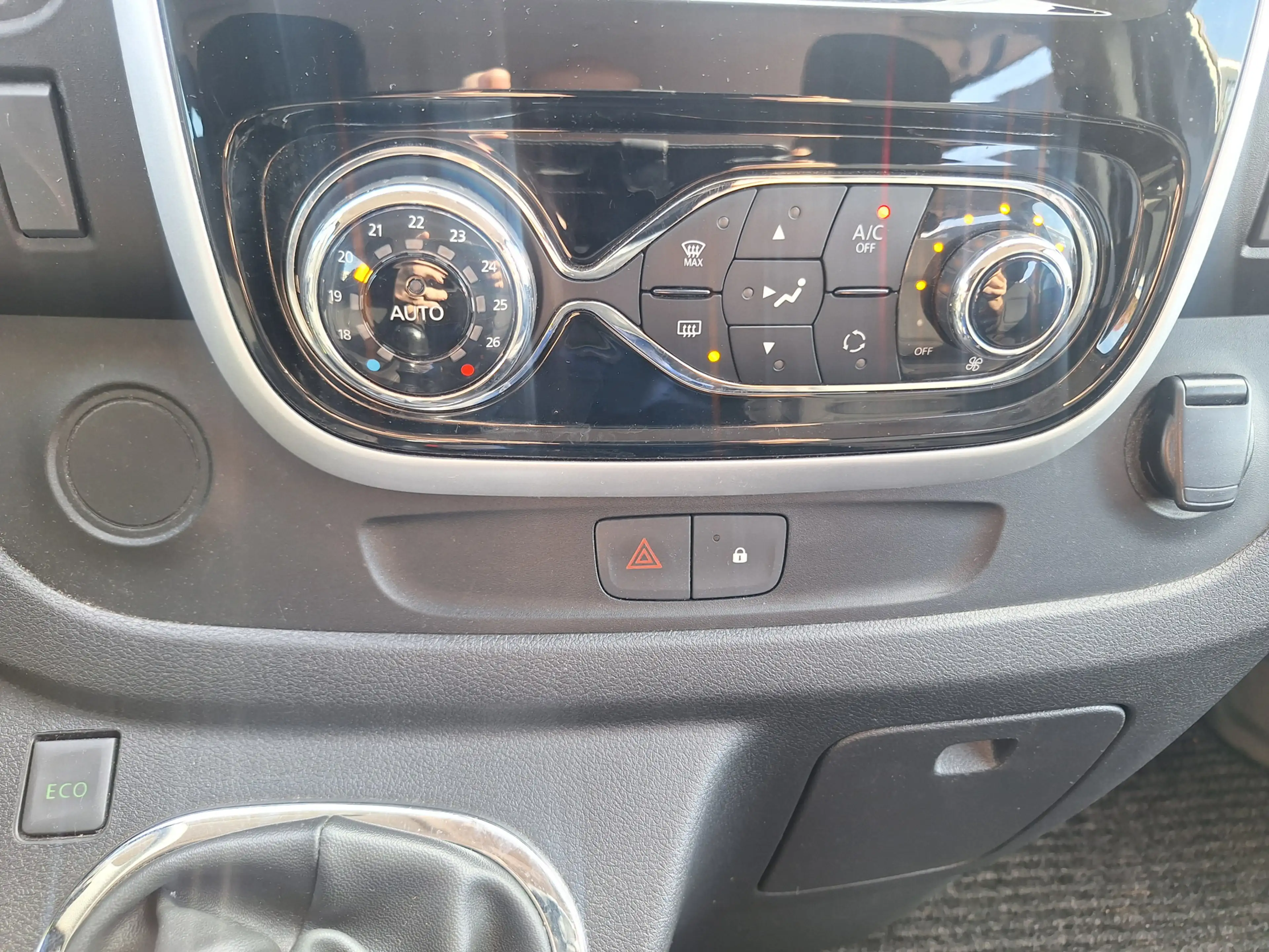 Renault Trafic 1.6 dCi T29 L2H1 DC Luxe — photo 19