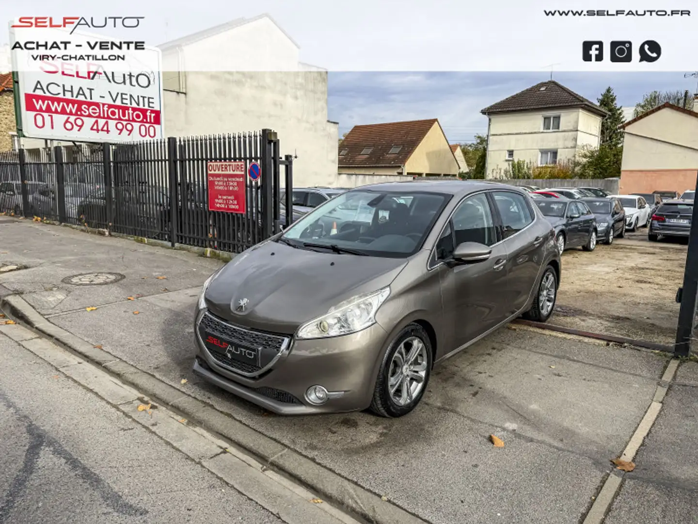 Peugeot 208 1.6 E-HDI FAP ALLURE 5P Gris - 1