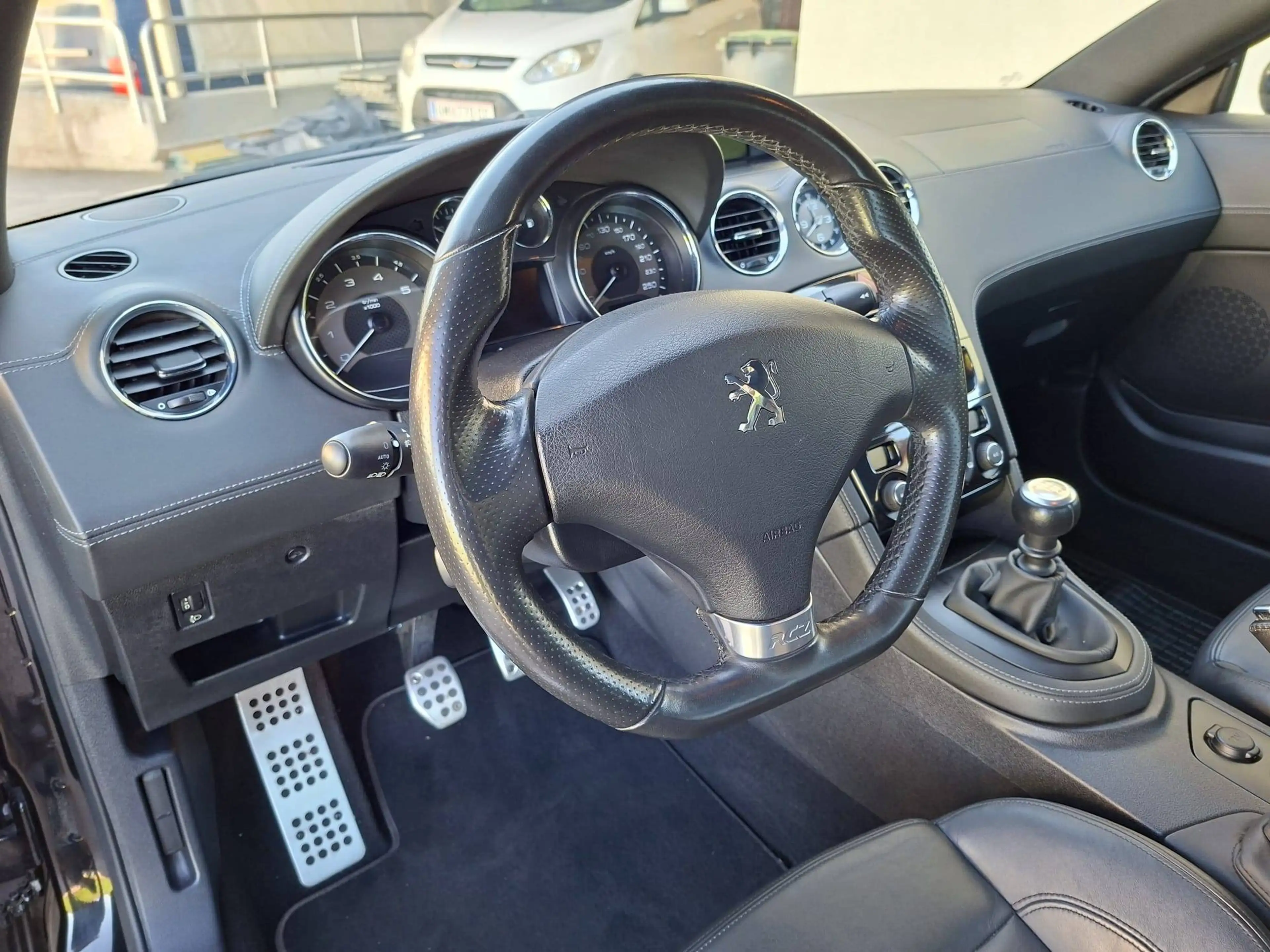Peugeot RCZ Basis — photo 13