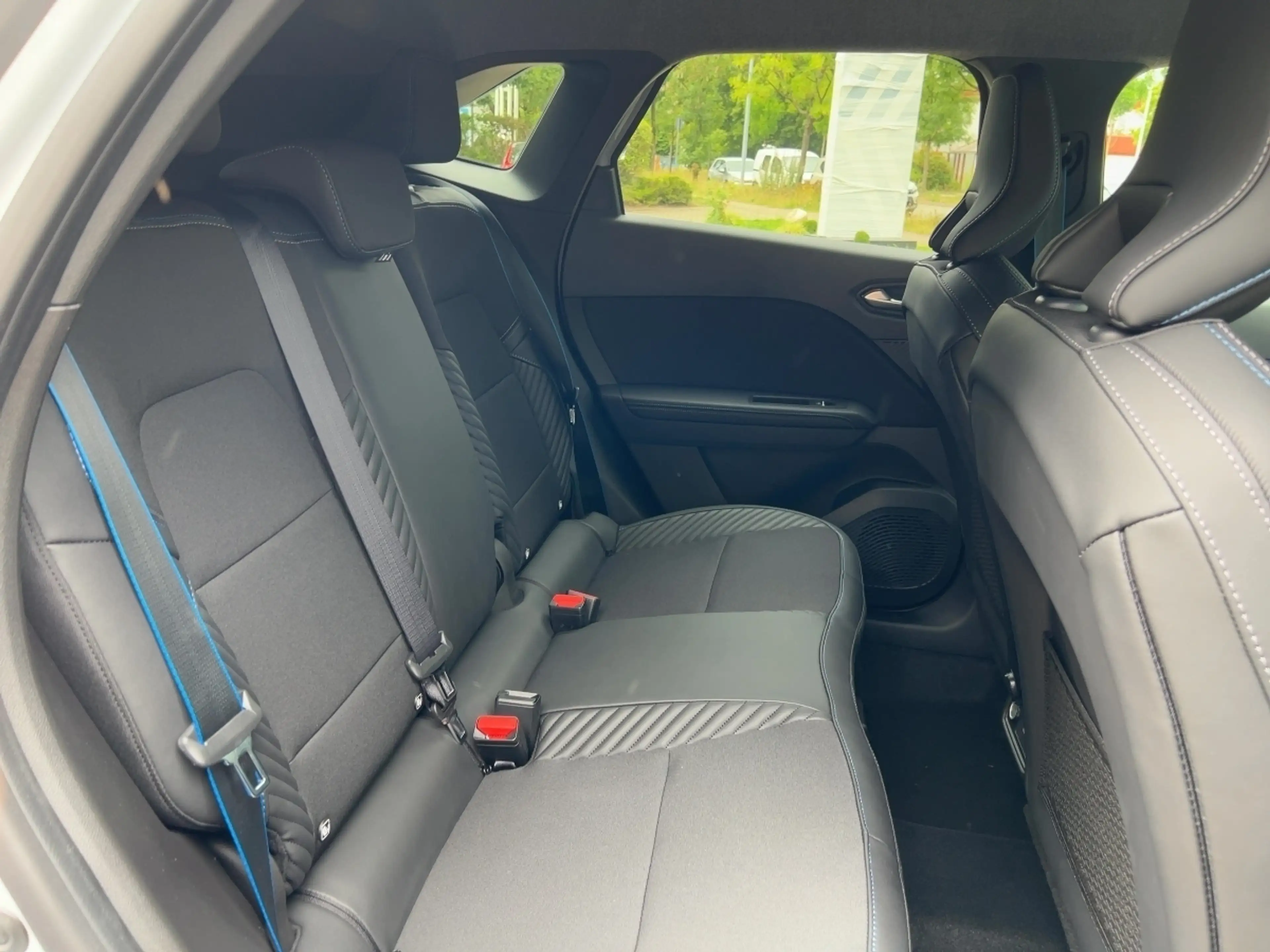Renault Symbioz E-TECH Full Hybrid 145 Esprit Alpine — photo 12
