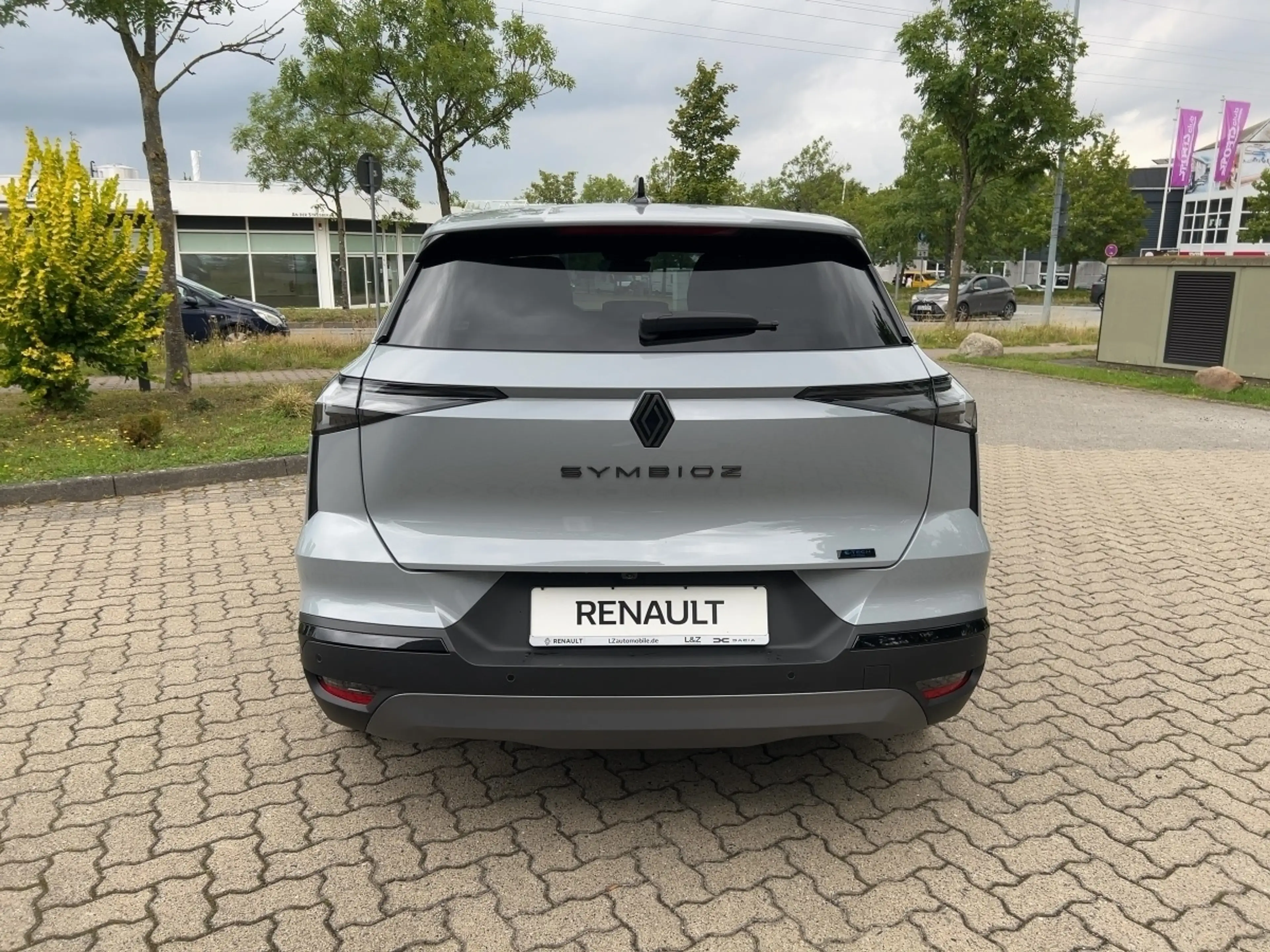 Renault Symbioz E-TECH Full Hybrid 145 Esprit Alpine — photo 3