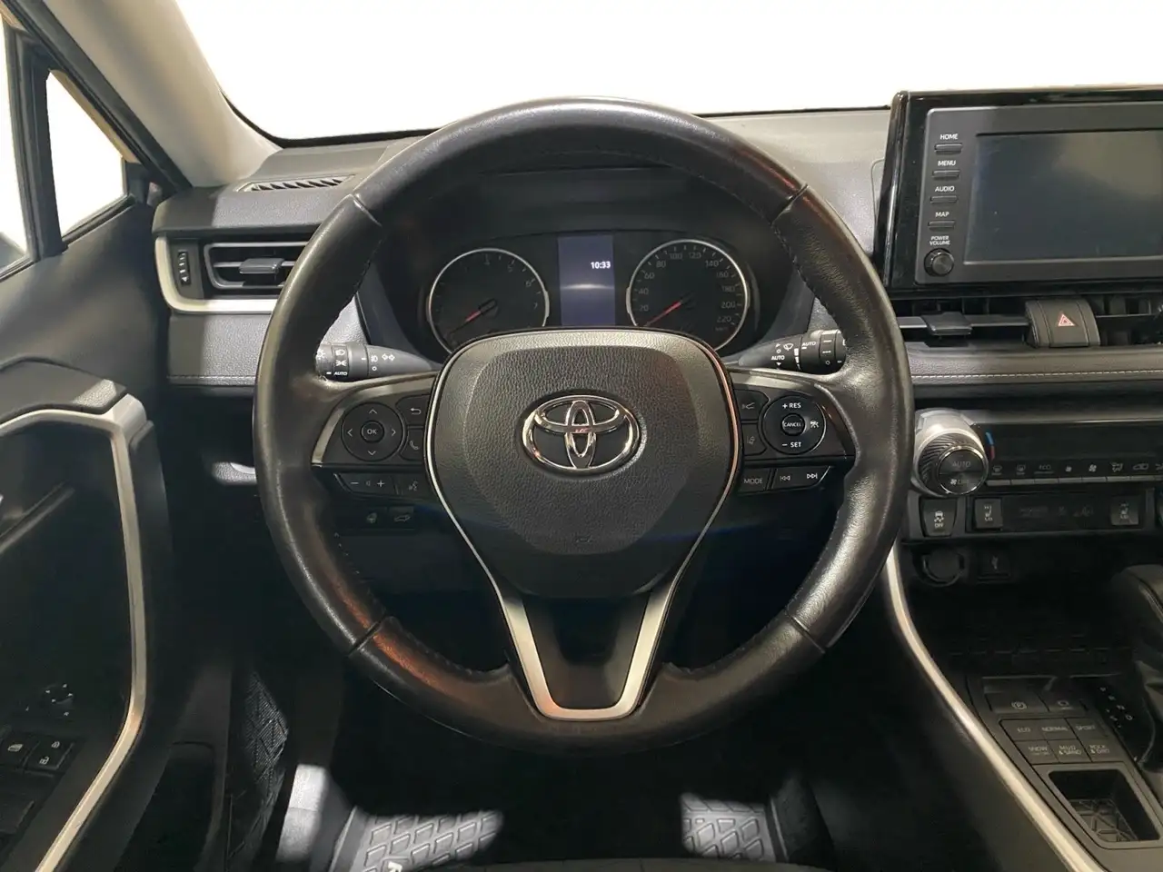 Toyota RAV 4 снимка Toyota RAV 4