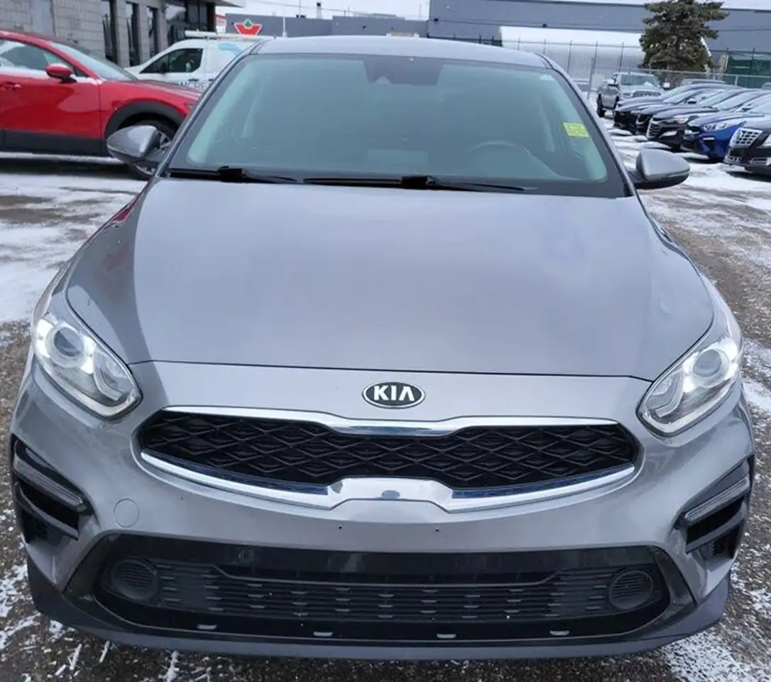Kia Forte снимка Kia Forte