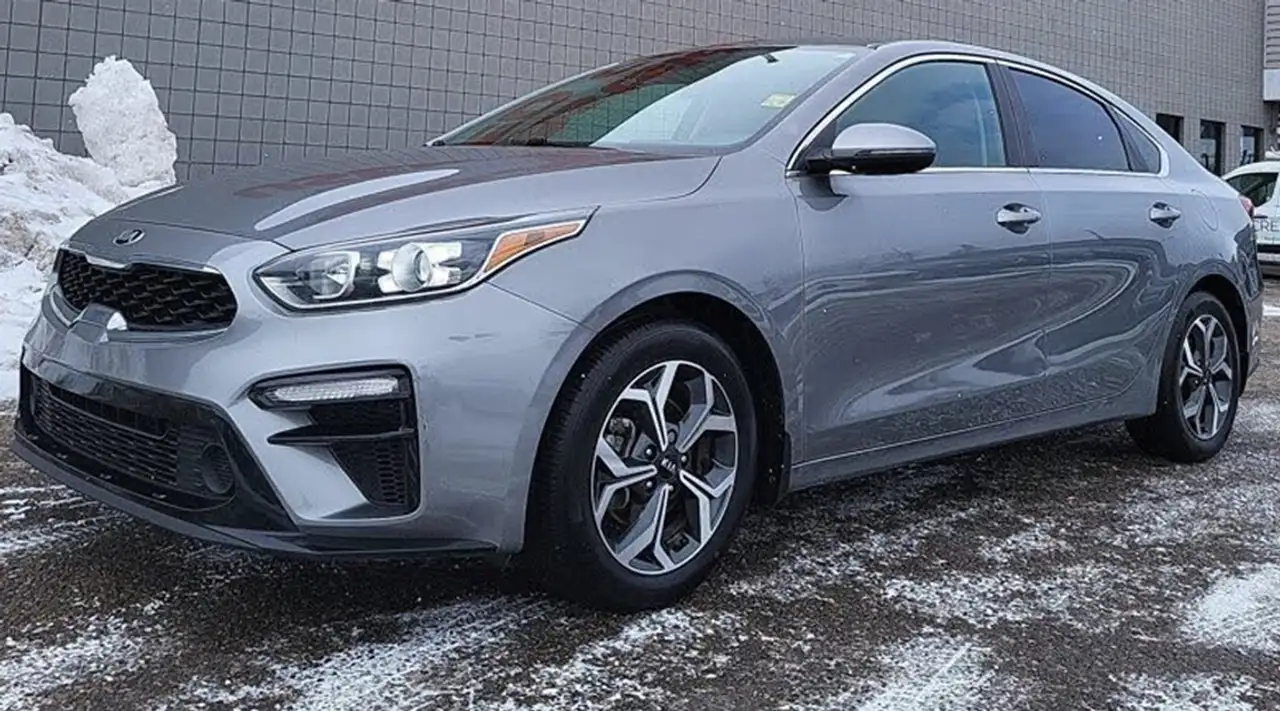Kia Forte снимка Kia Forte