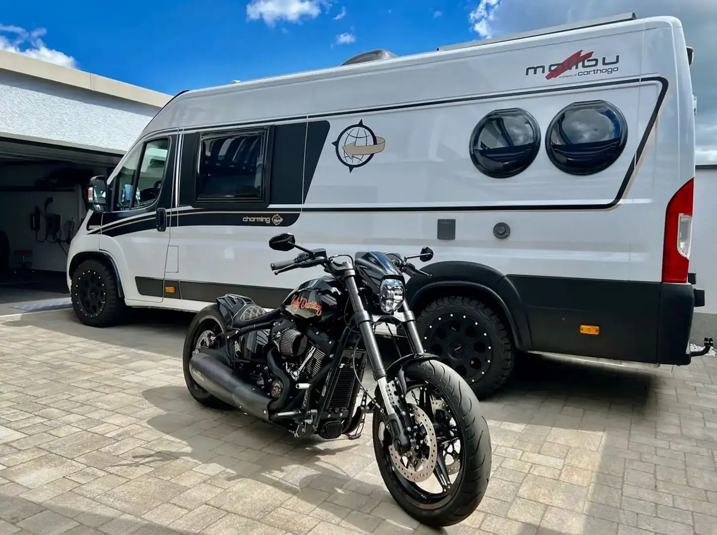Harley-Davidson FXDR 114 (COMPLET) Noir - 1