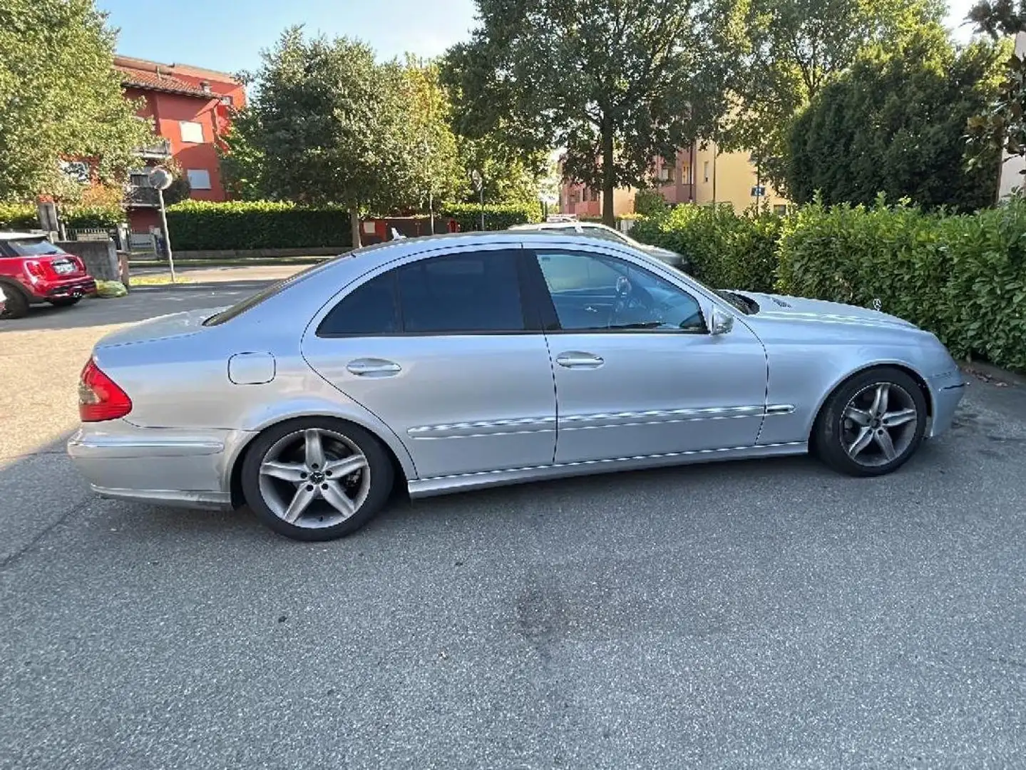 Mercedes-Benz E 320 Classe E - W211 Berlina V6 evo Avantgarde auto FL Grigio - 2