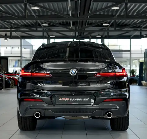 BMW X4 view 9