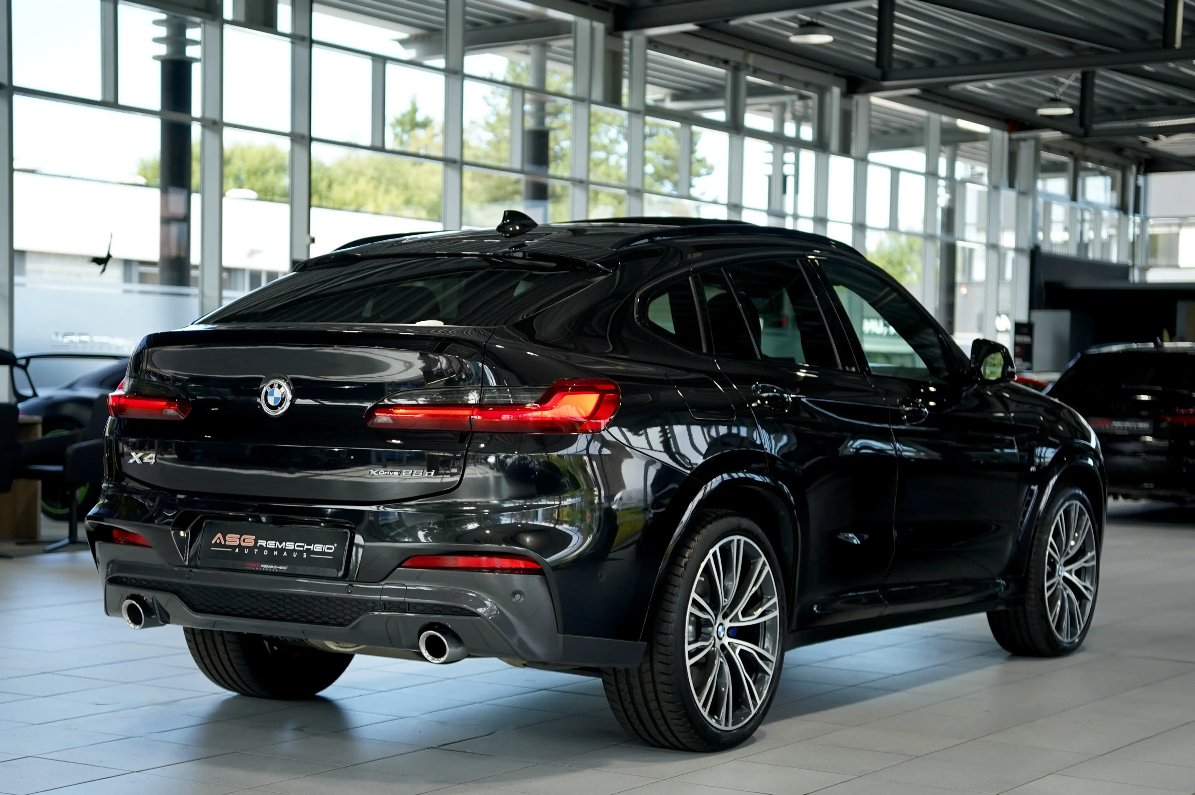 BMW X4 xD 25 d M Sport 2.H *21 *Pano*AHK*Memory*ACC — photo 8