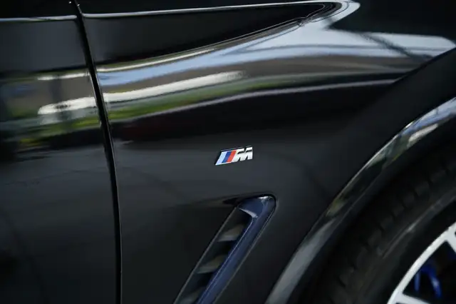 BMW X4 view 7