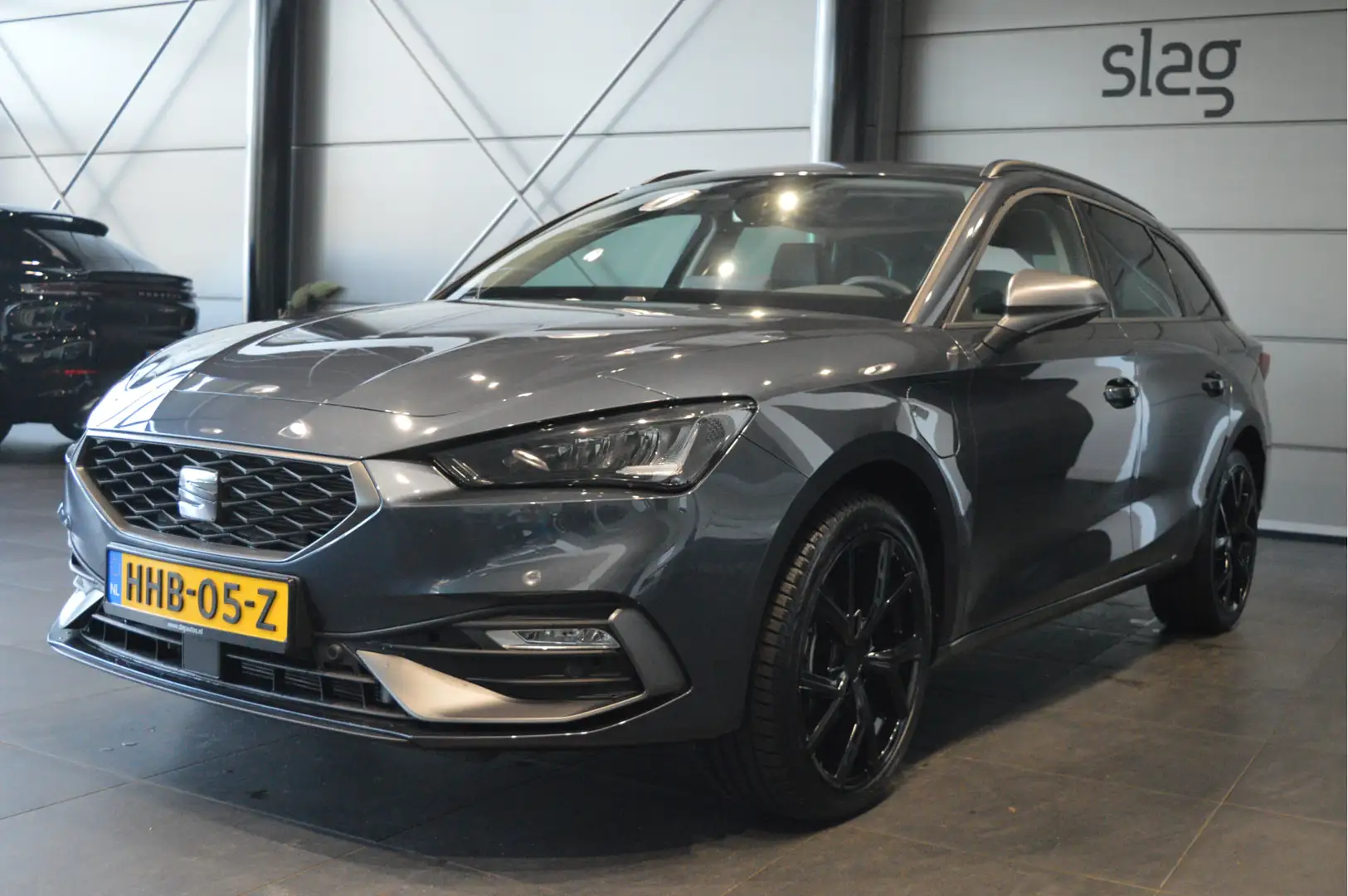 SEAT Leon e-Hybrid Sportstourer 1.5 TSI FR navi clima cruise trekhaak Gris - 2