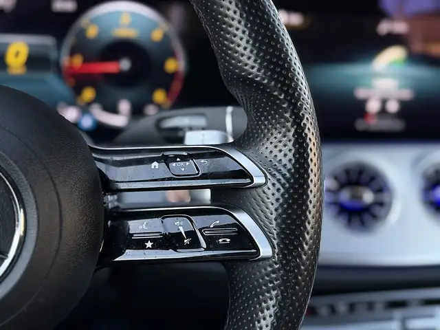 Mercedes-Benz E 220 d AMG Line/NIGHT PAKET/HEAD UP/MULTI BEAM/360 K... Ansicht 33
