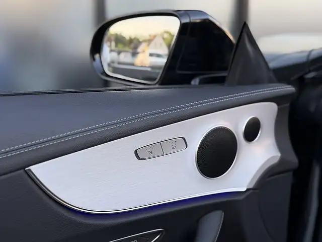 Mercedes-Benz E 220 d AMG Line/NIGHT PAKET/HEAD UP/MULTI BEAM/360 K... Ansicht 25
