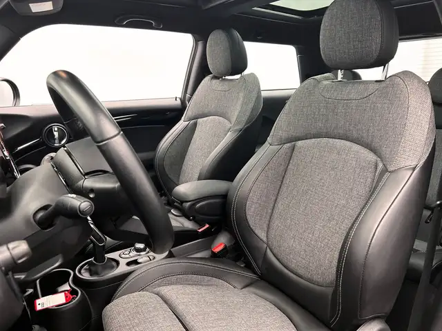Mini Hatch view 25