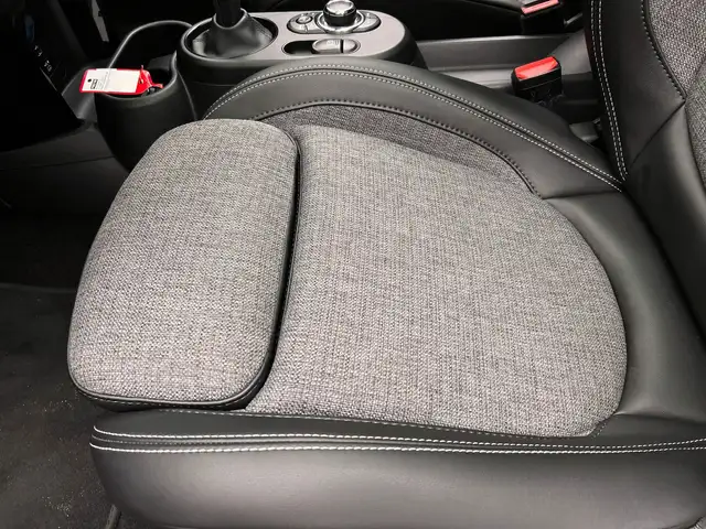 Mini Hatch view 20