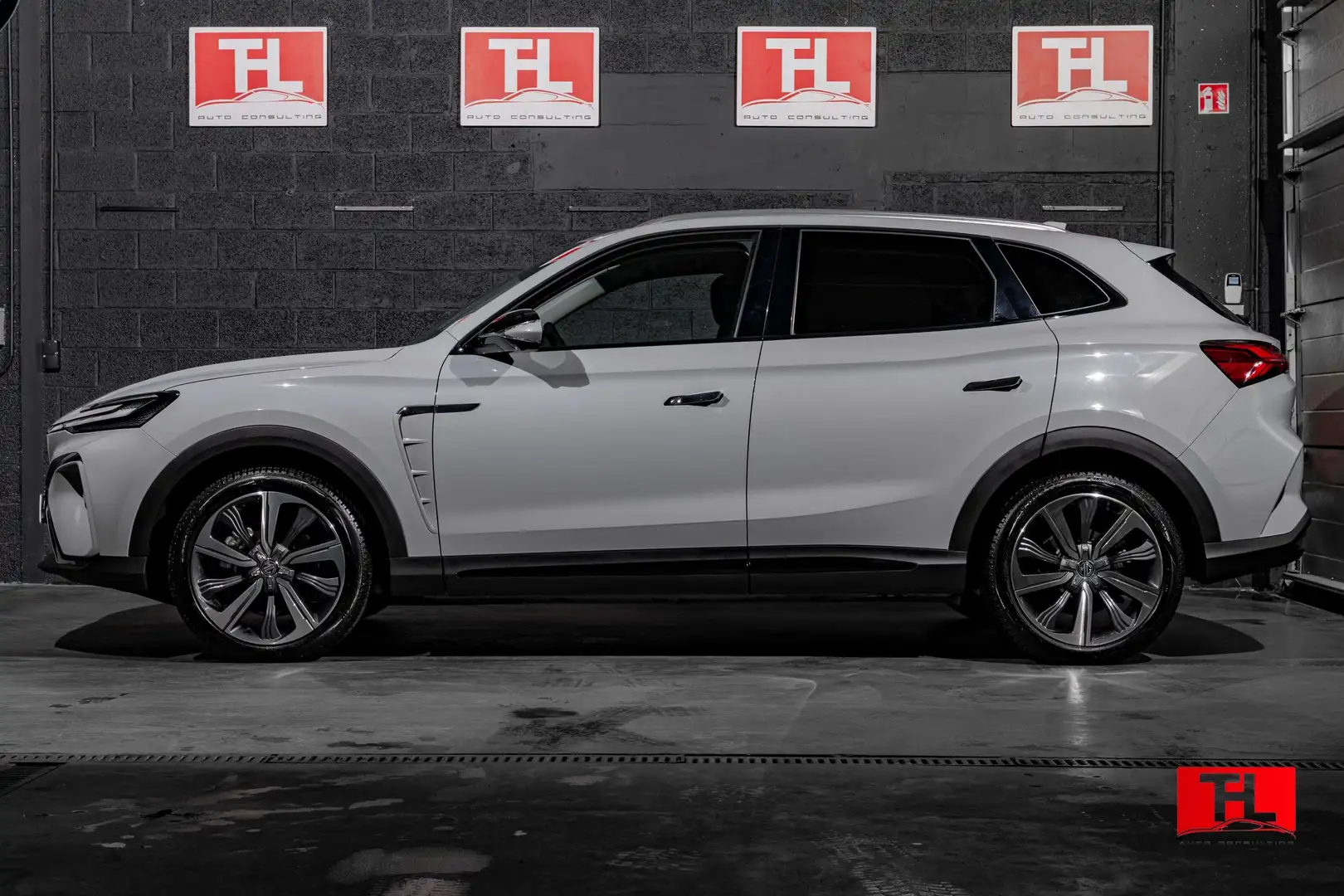 MG Marvel R e-MARVEL R 70 kWh Performance AWD BOSE/ACC/Pano Szary - 2