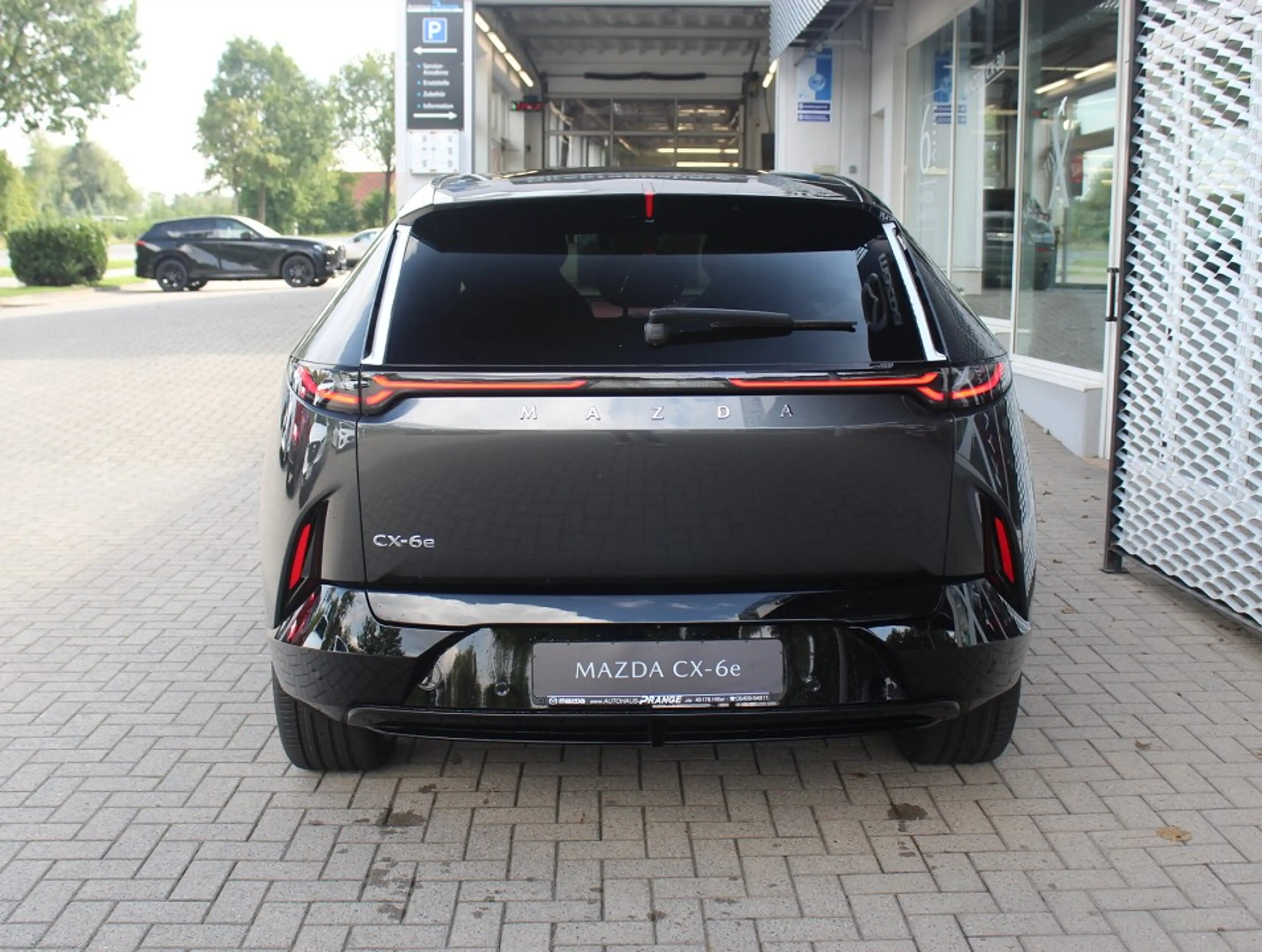 Mazda CX-6e EV-258 Takumi Plus DIGI. SPIEGEL 21" PANO — photo 4