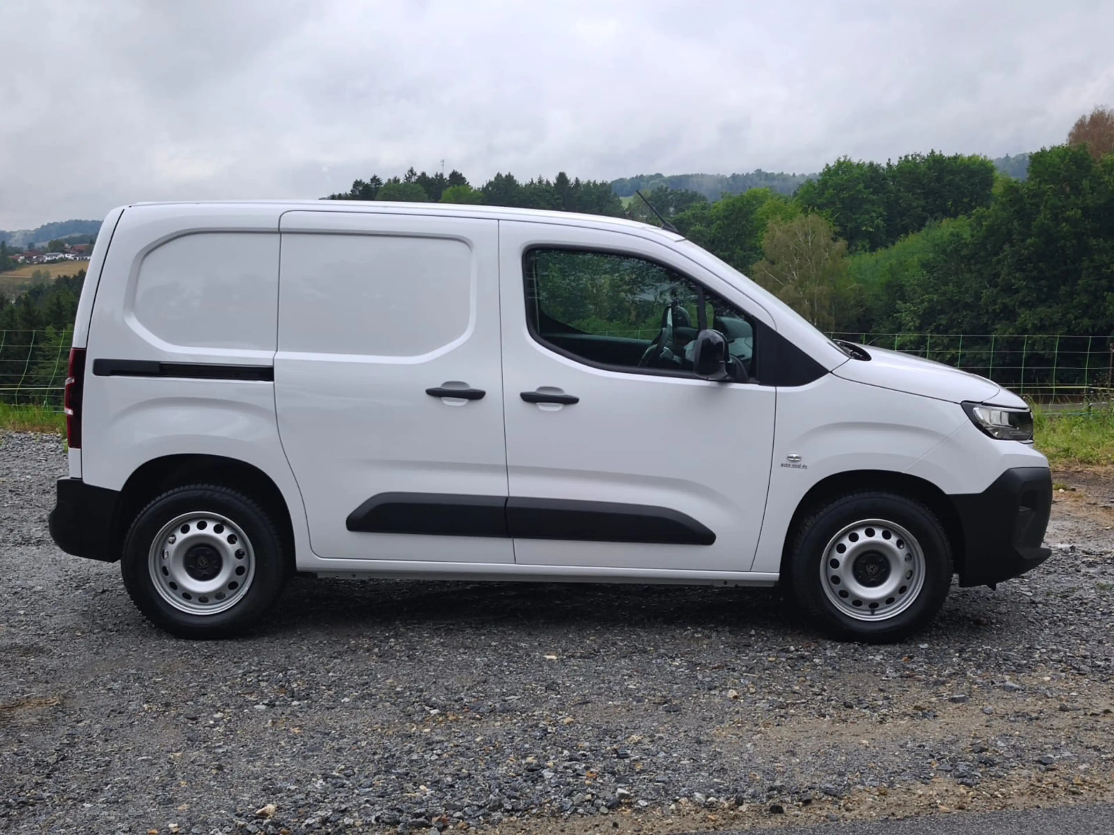 Peugeot Partner M Diesel 100 L1 3-Sitze,Worksite,Holz,RFK,Winter — photo 5