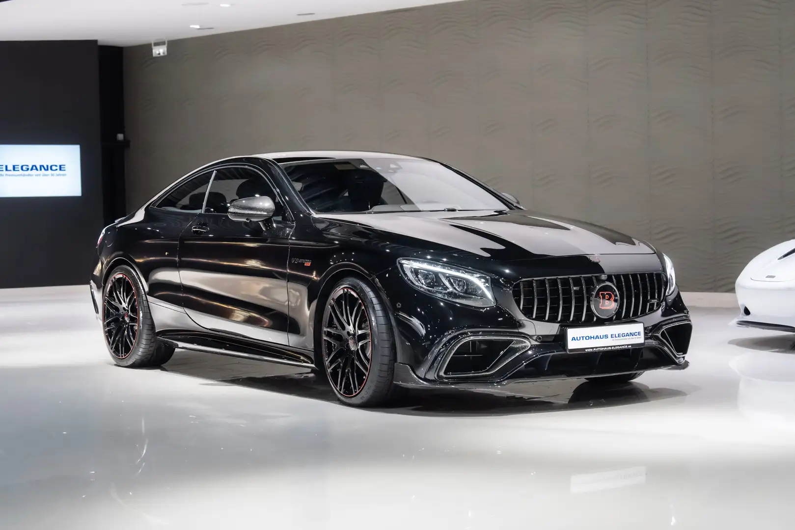 Mercedes-Benz S 63 AMG Coupe 4Matic+**BRABUS-800**CARBON-PAKET Schwarz - 2