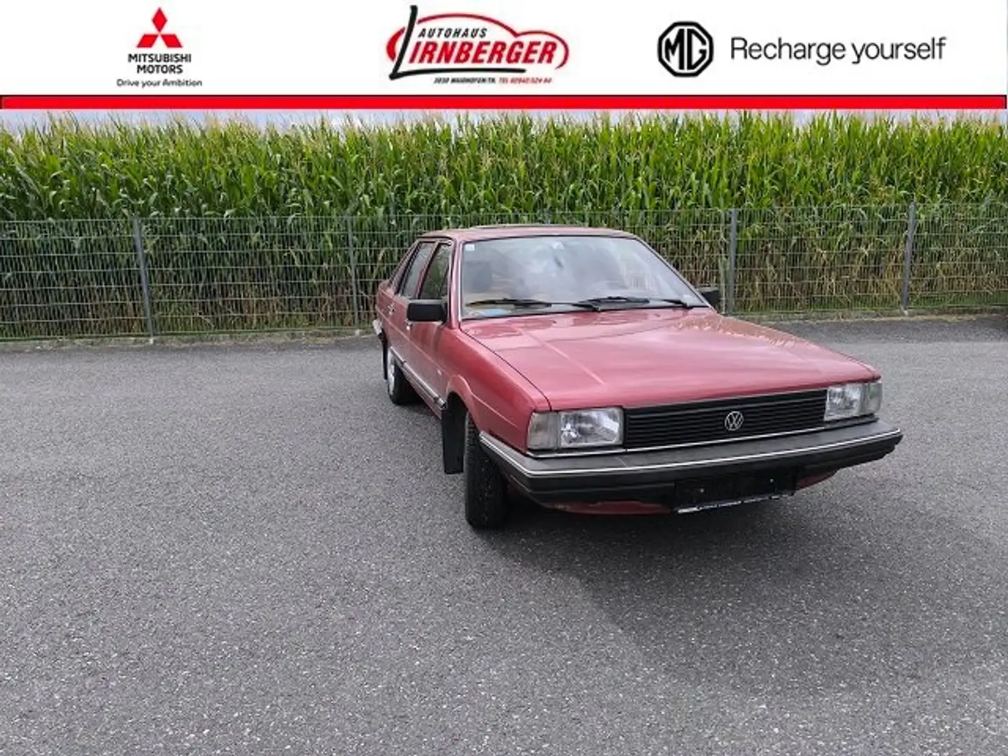 Volkswagen Santana Rot - 1