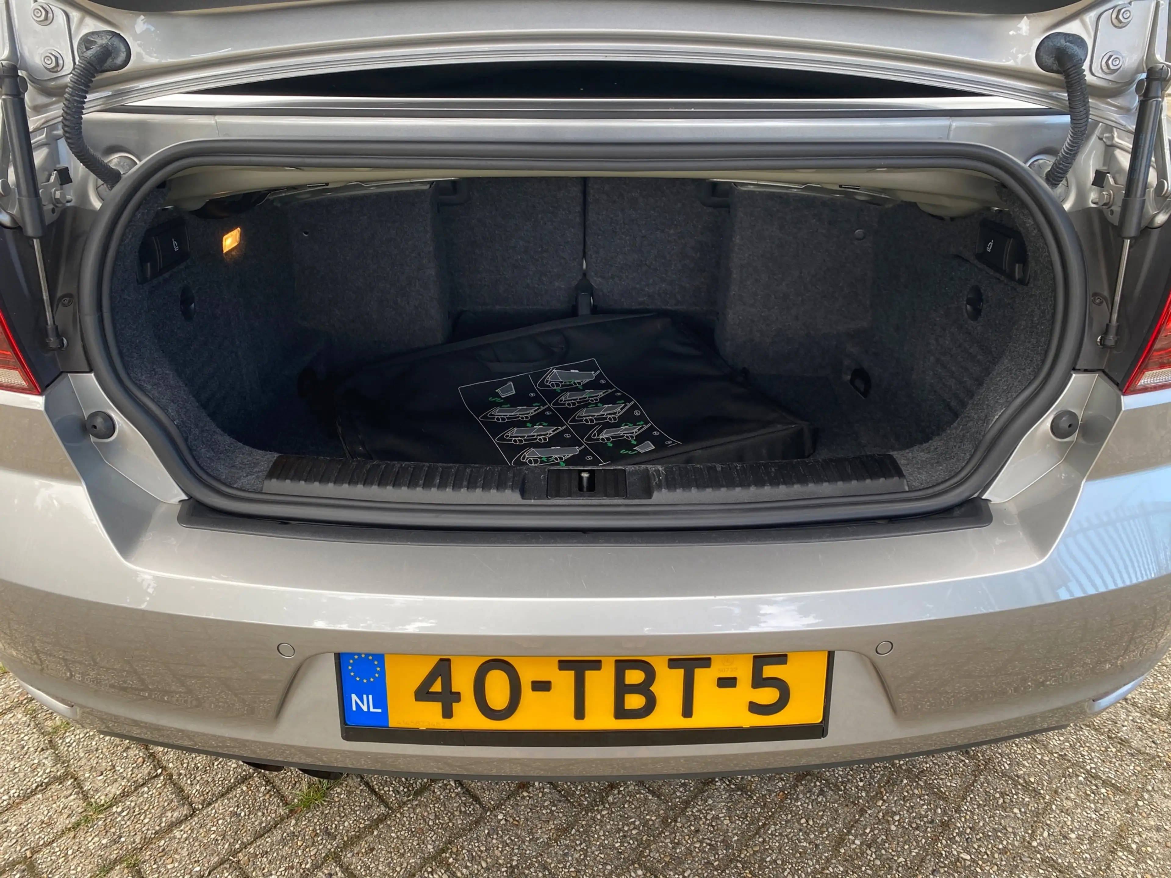 Volkswagen Golf Cabriolet 1.4 TSI HIGHLINE XENON CRUISE CAMERA LEER NAVI — photo 9