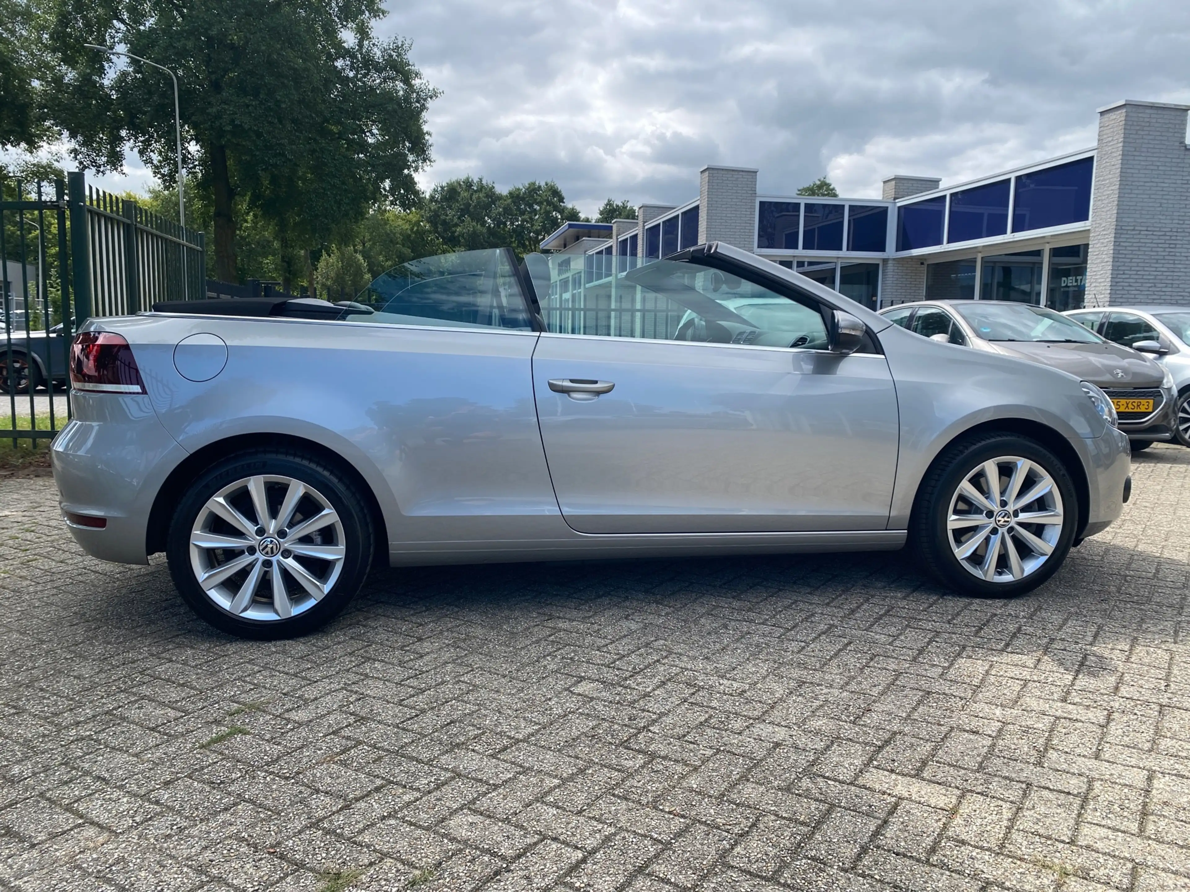 Volkswagen Golf Cabriolet 1.4 TSI HIGHLINE XENON CRUISE CAMERA LEER NAVI — photo 13