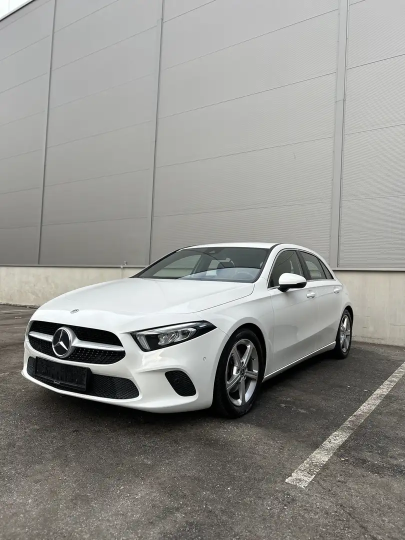 Mercedes-Benz A 200 8G-DCT, Progessive Line - 1