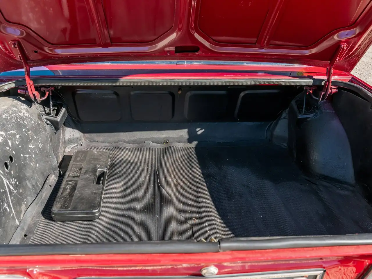 Peugeot 504, foto 8