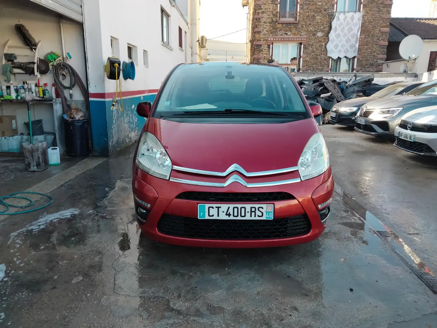 Citroen C4 Picasso HDi 110 FAP Exclusive Rouge - 1