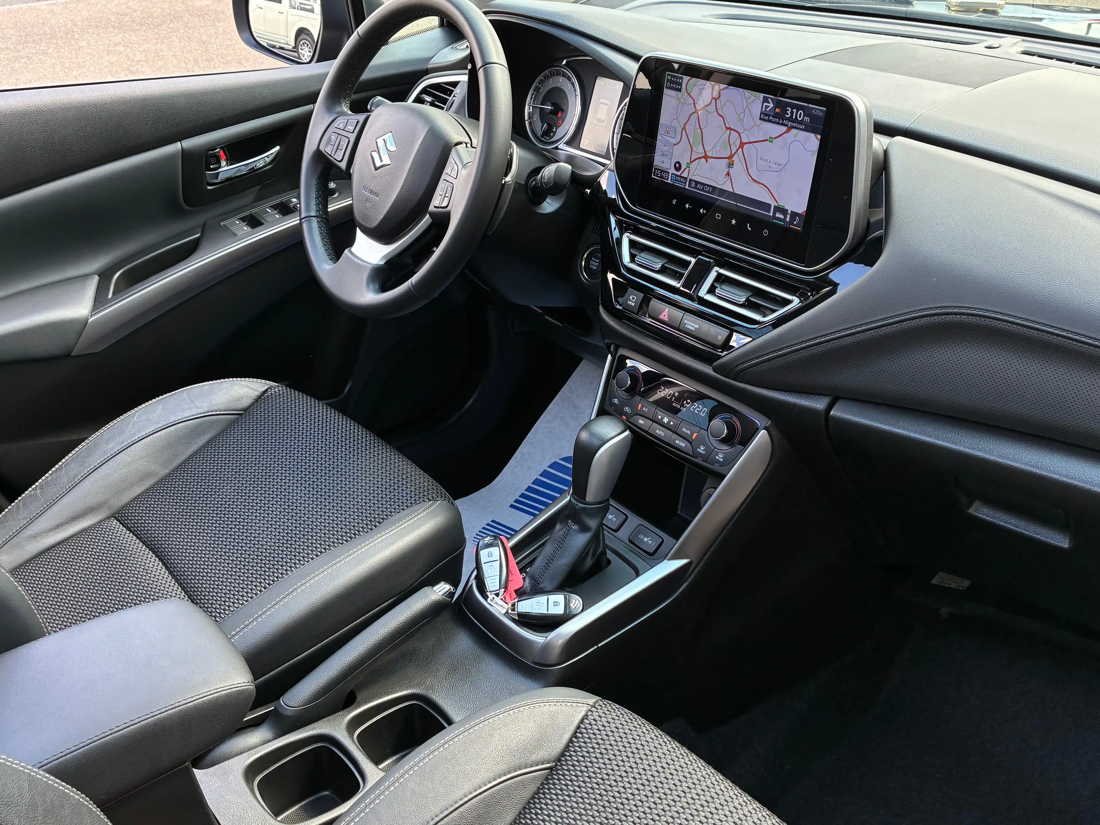 Suzuki SX4 1.3i GLX 95KW HYBRID NOVC GPS PANO CAMERA360 FULL — photo 12