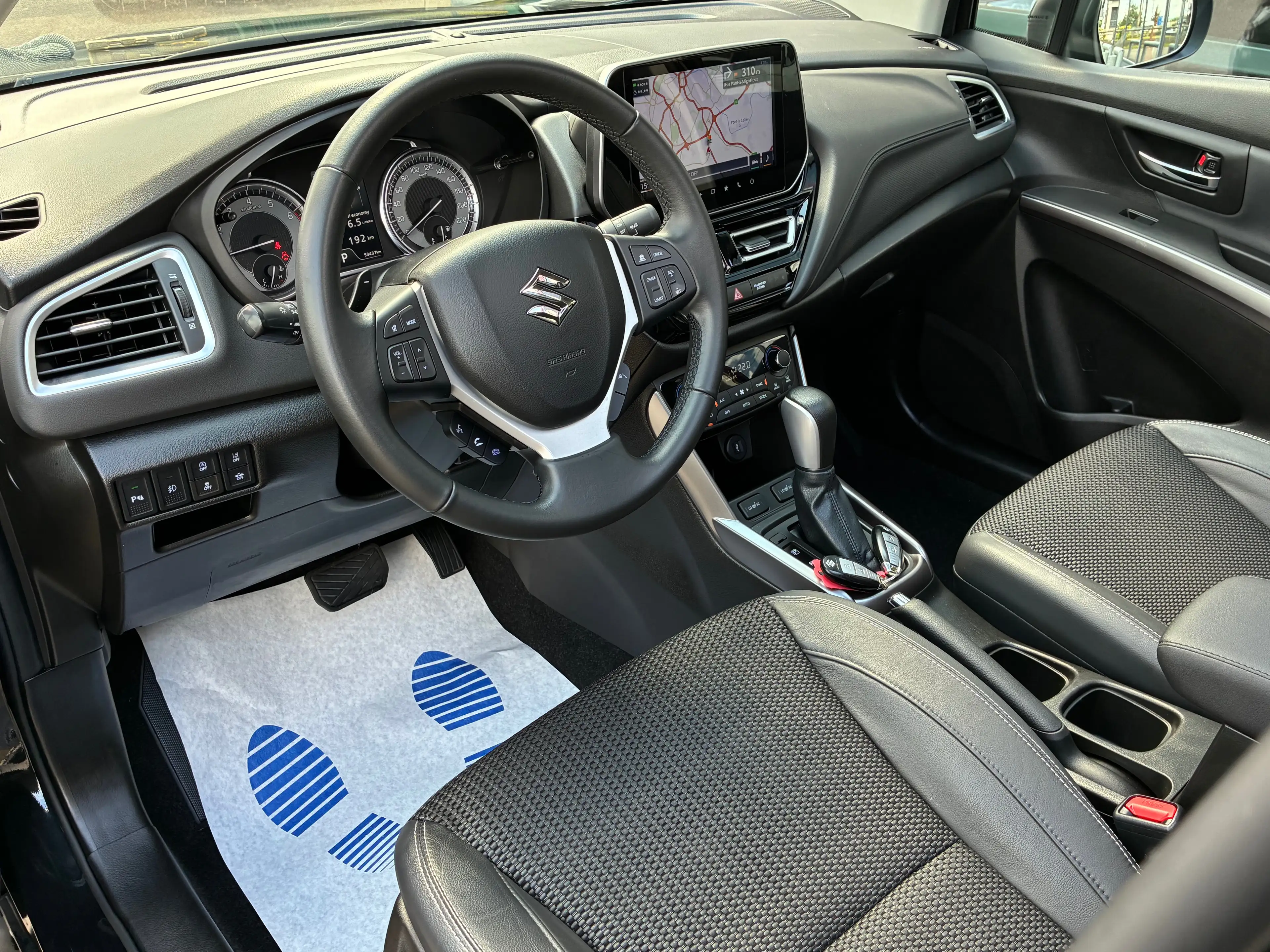 Suzuki SX4 1.3i GLX 95KW HYBRID NOVC GPS PANO CAMERA360 FULL — photo 10