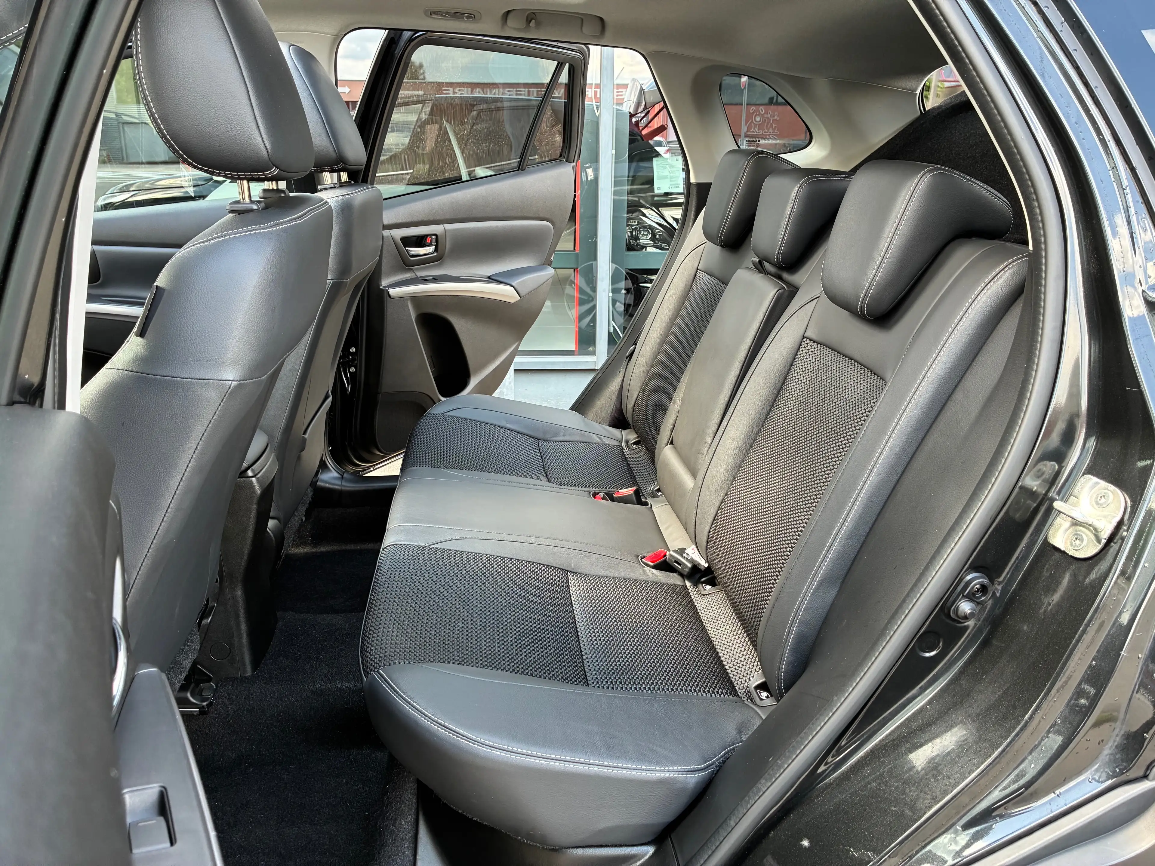 Suzuki SX4 1.3i GLX 95KW HYBRID NOVC GPS PANO CAMERA360 FULL — photo 15
