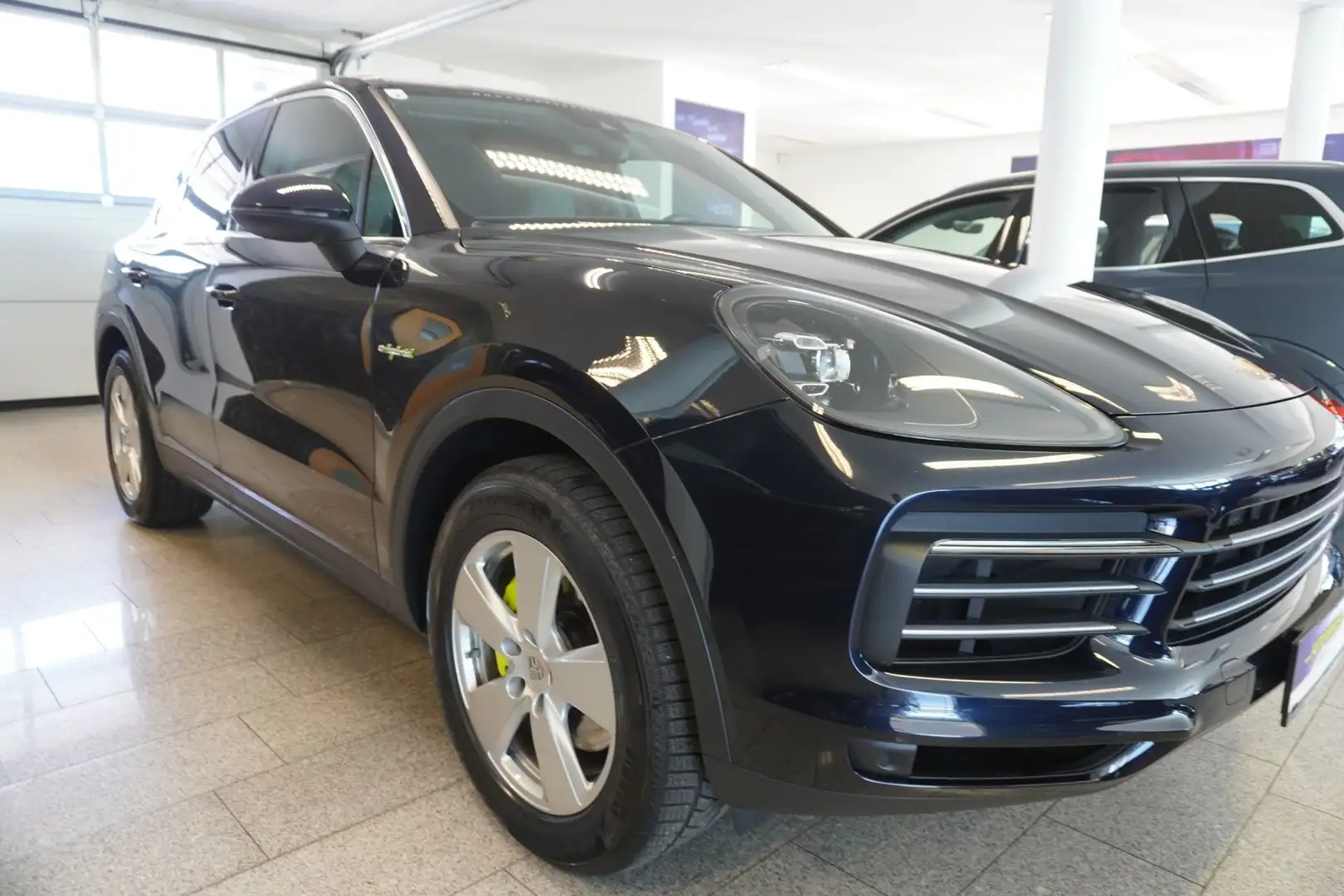 Porsche Cayenne 3.0 V6 E-Hybrid/LED/Nav./Kam. Blau - 2