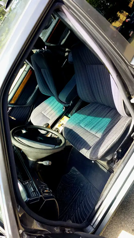 Mercedes-Benz E 200 (124), foto 7