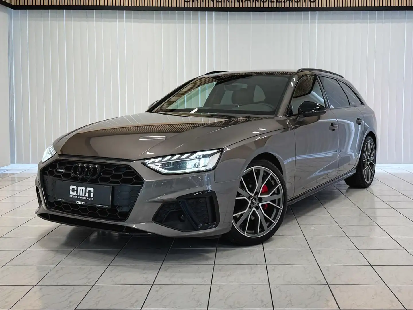 Audi A4 40 TDI quattro EDITION ONE 3x sLine Grau - 1