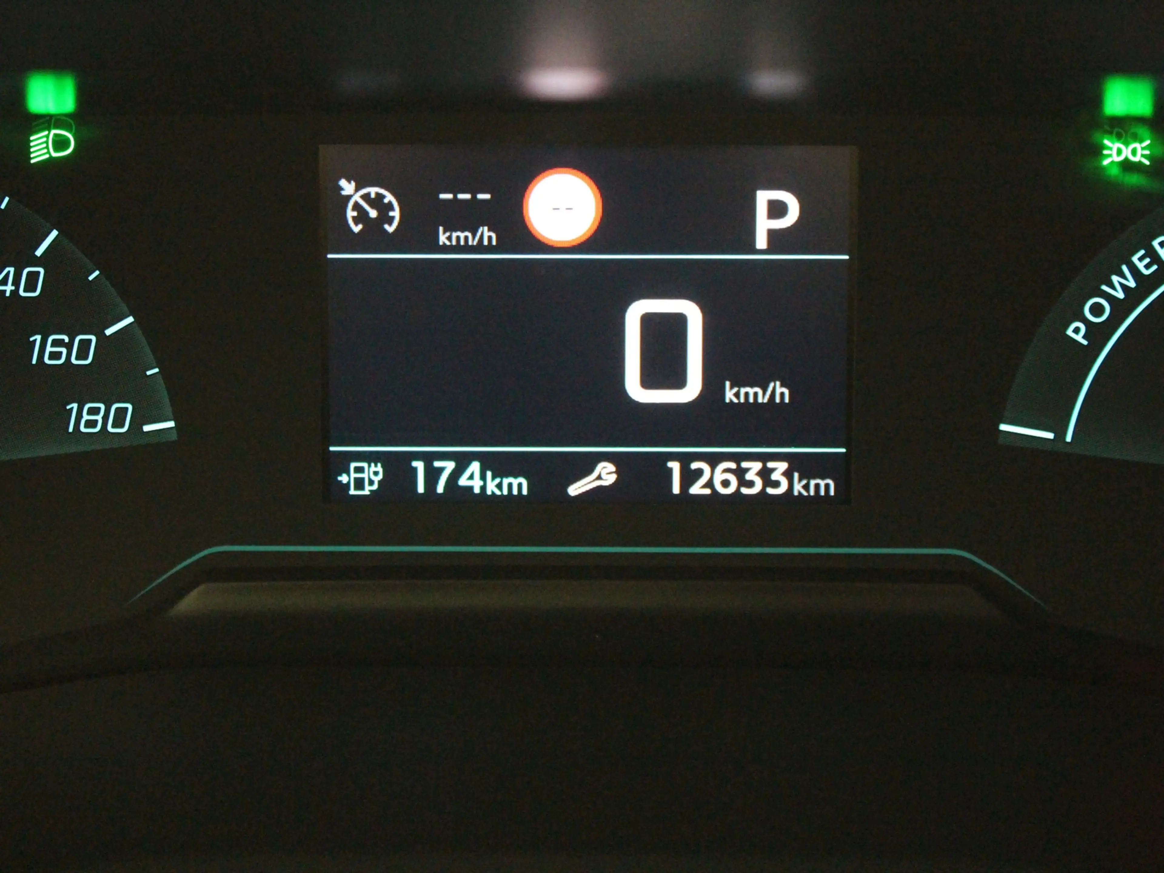 Peugeot e-208 EV Active Pack 50 kWh — photo 10