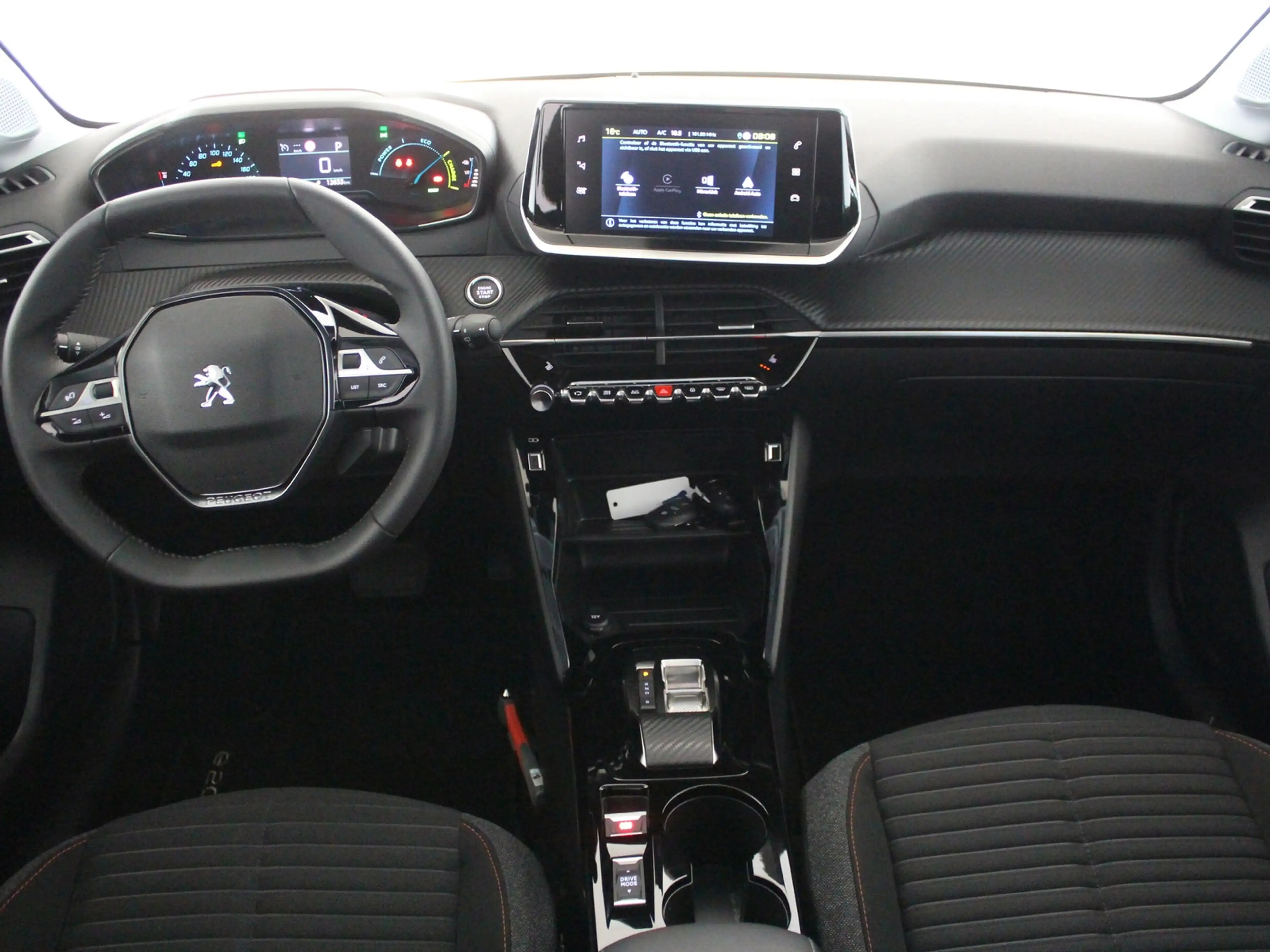 Peugeot e-208 EV Active Pack 50 kWh — photo 7