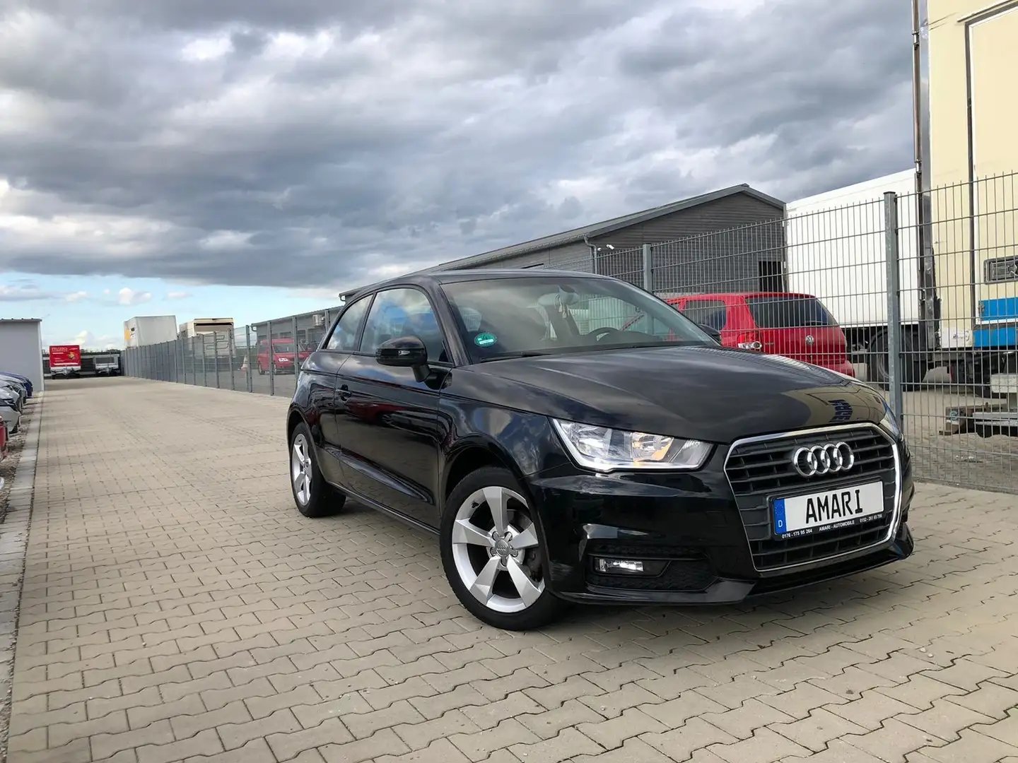 Audi A1 sport*AUTOMATIK*BT*MFL*SH*Temp* Schwarz - 1