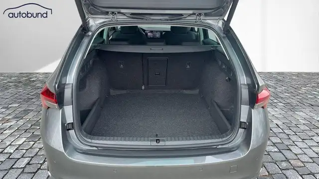 Skoda Octavia view 8